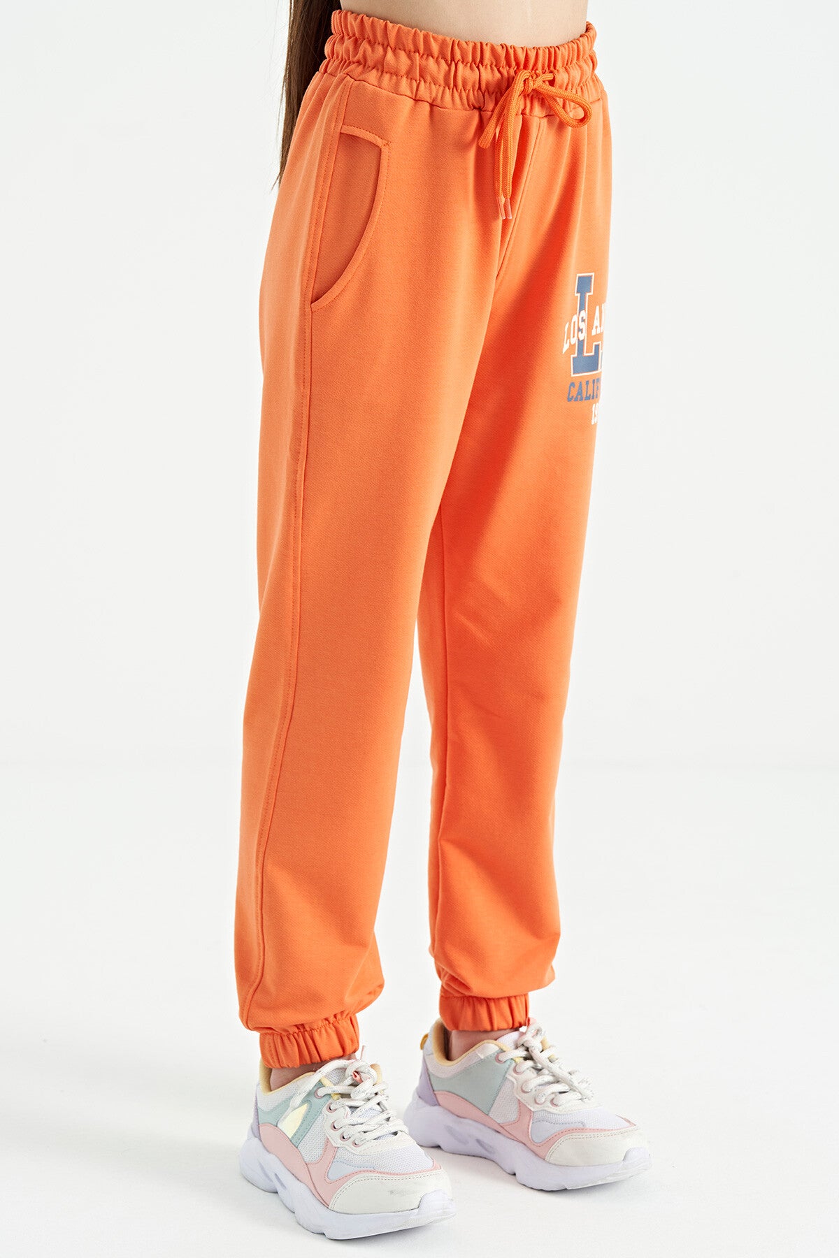 Oranj Yazı Nakışlı Standart Kalıp Jogger Kız Çocuk Eşofman Alt - 75120