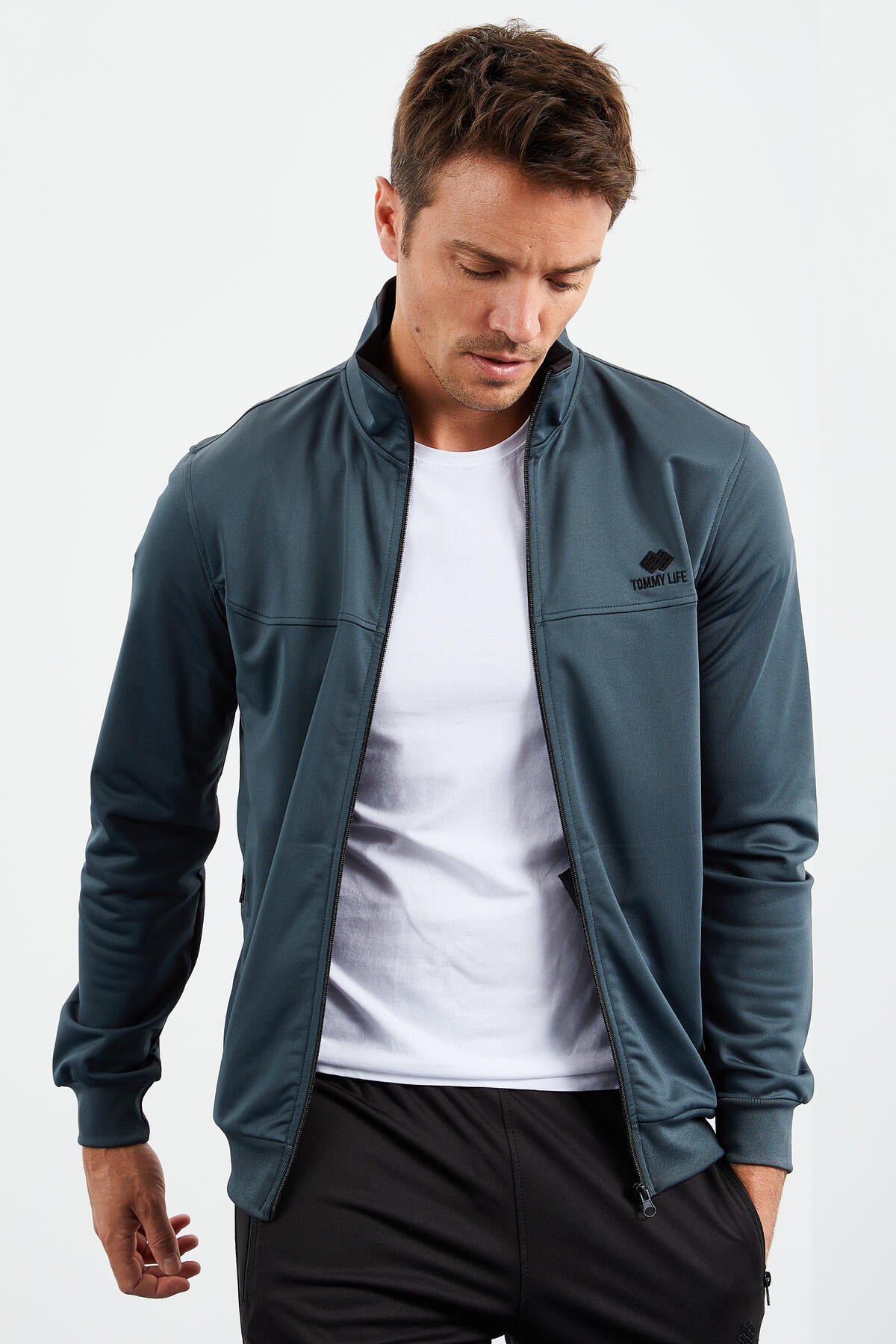 Orman Yeşil - Siyah Dik Yaka Fermuarlı Standart Kalıp Klasik Paça Erkek Eşofman Takımı  - 85162