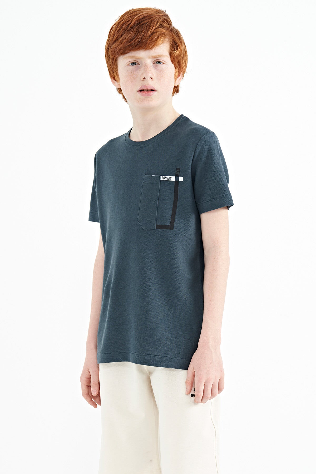 Orman Yeşili Cep Detaylı O Yaka Standart Kalıp Erkek Çocuk T-Shirt - 11120