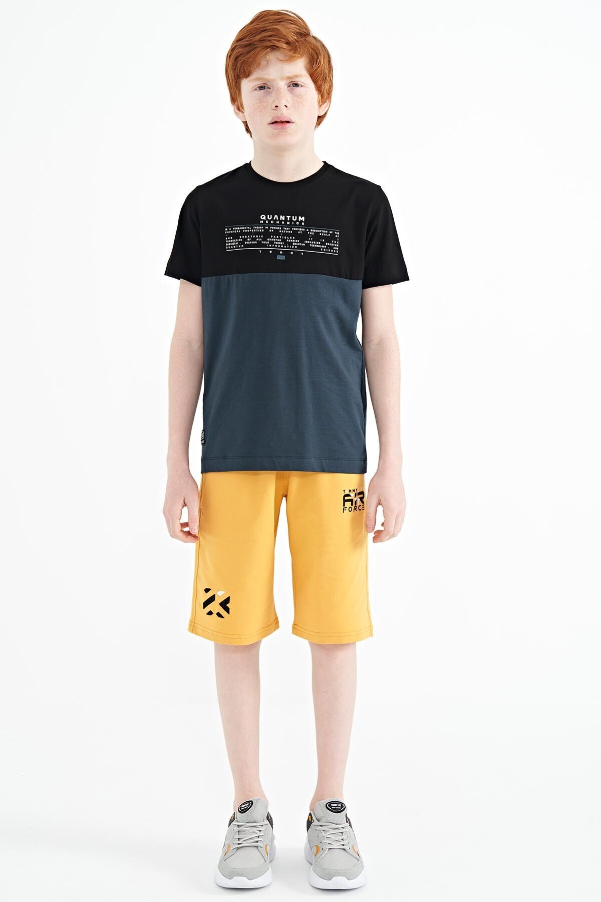 Orman Yeşili Yazı Baskılı Renk Bloklu Standart Kalıp O Yaka Erkek Çocuk T-Shirt - 11134