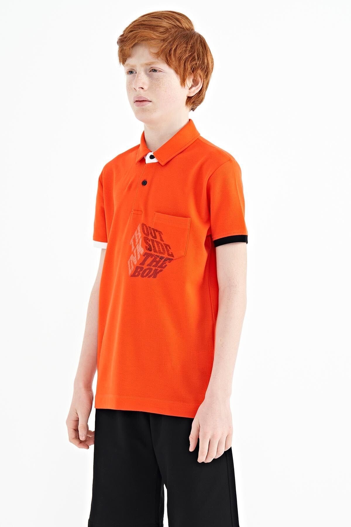 Portakal Ön Cep Detaylı Baskılı Standart Kalıp Polo Yaka Erkek Çocuk T-Shirt - 11102