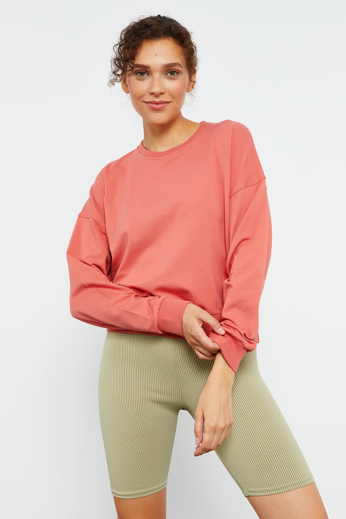 Pudra Basic Rahat Form O Yaka Kadın Sweatshirt - 97114
