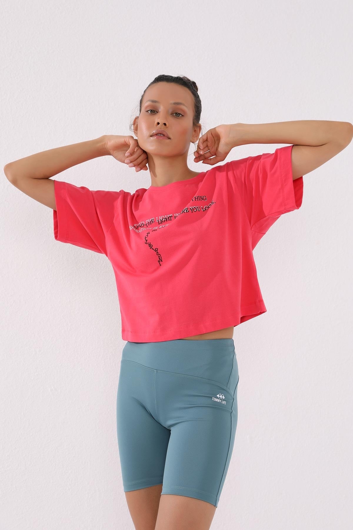Rose Yazı Baskılı Kısa O Yaka Kadın Oversize  T-Shirt  - 97135