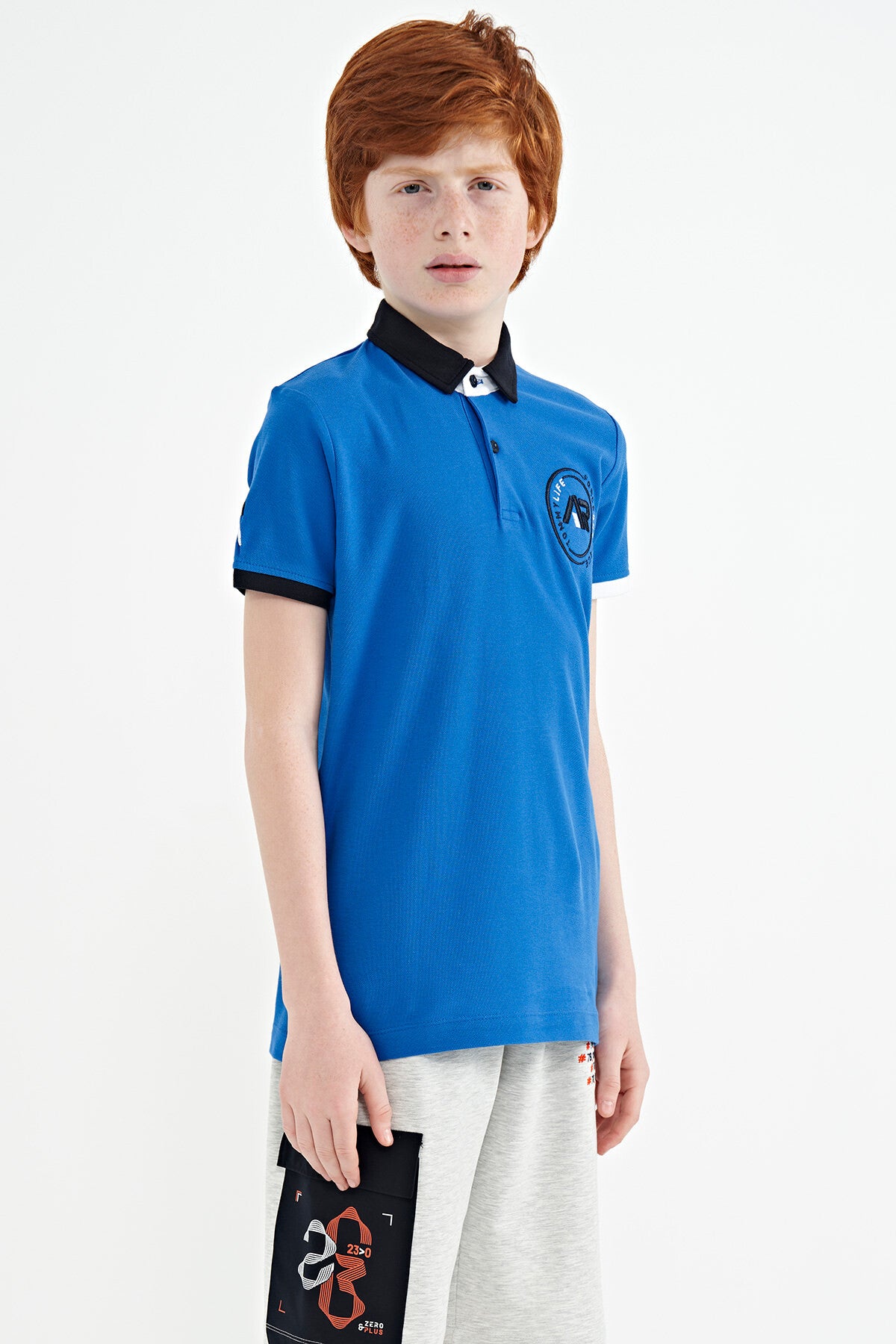 Saks Kol Ucu Renkli Logo Nakışlı Standart Kalıp Polo Yaka Erkek Çocuk T-Shirt - 11138