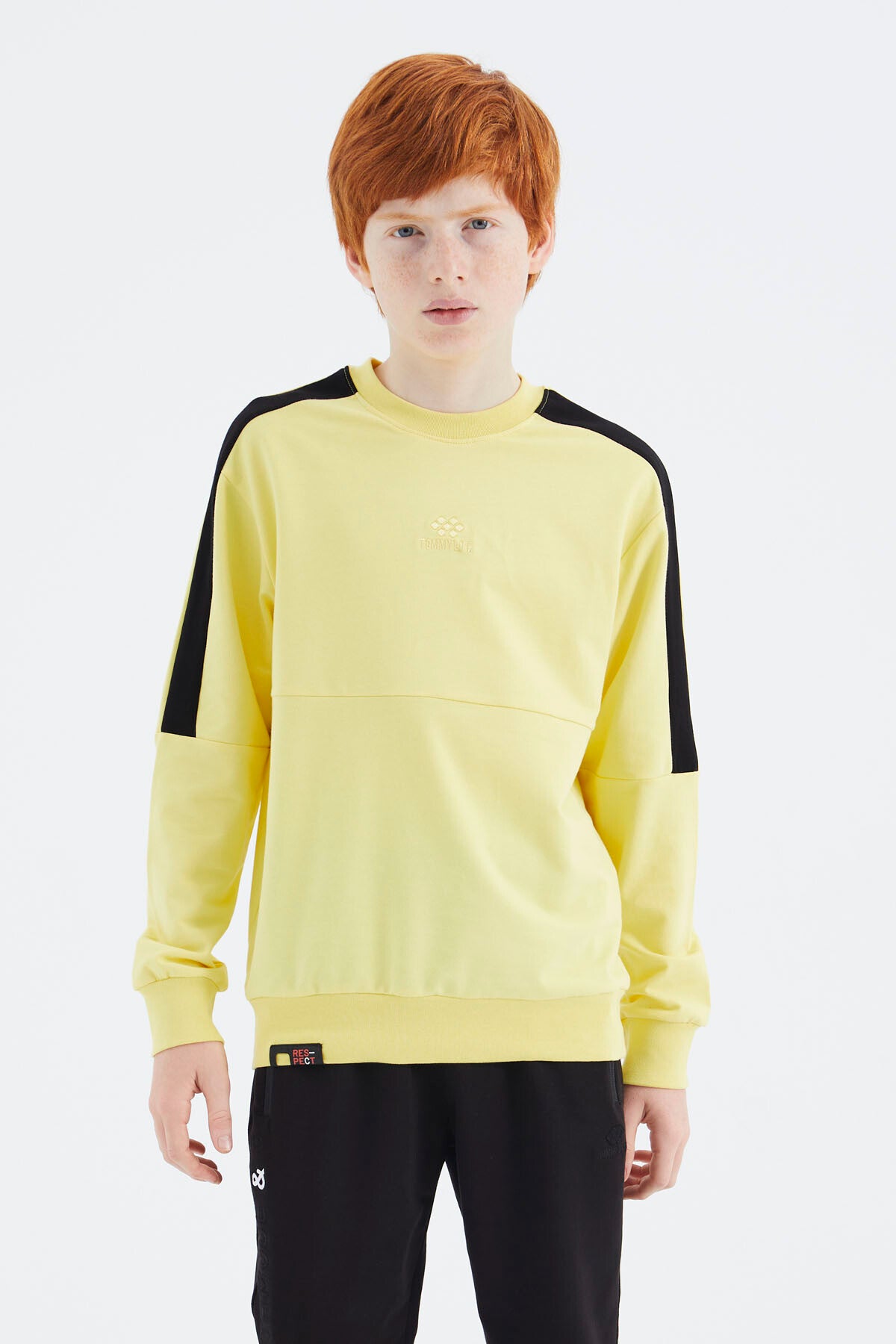 Sarı Basic O Yaka Erkek Çocuk Sweatshirt - 11182