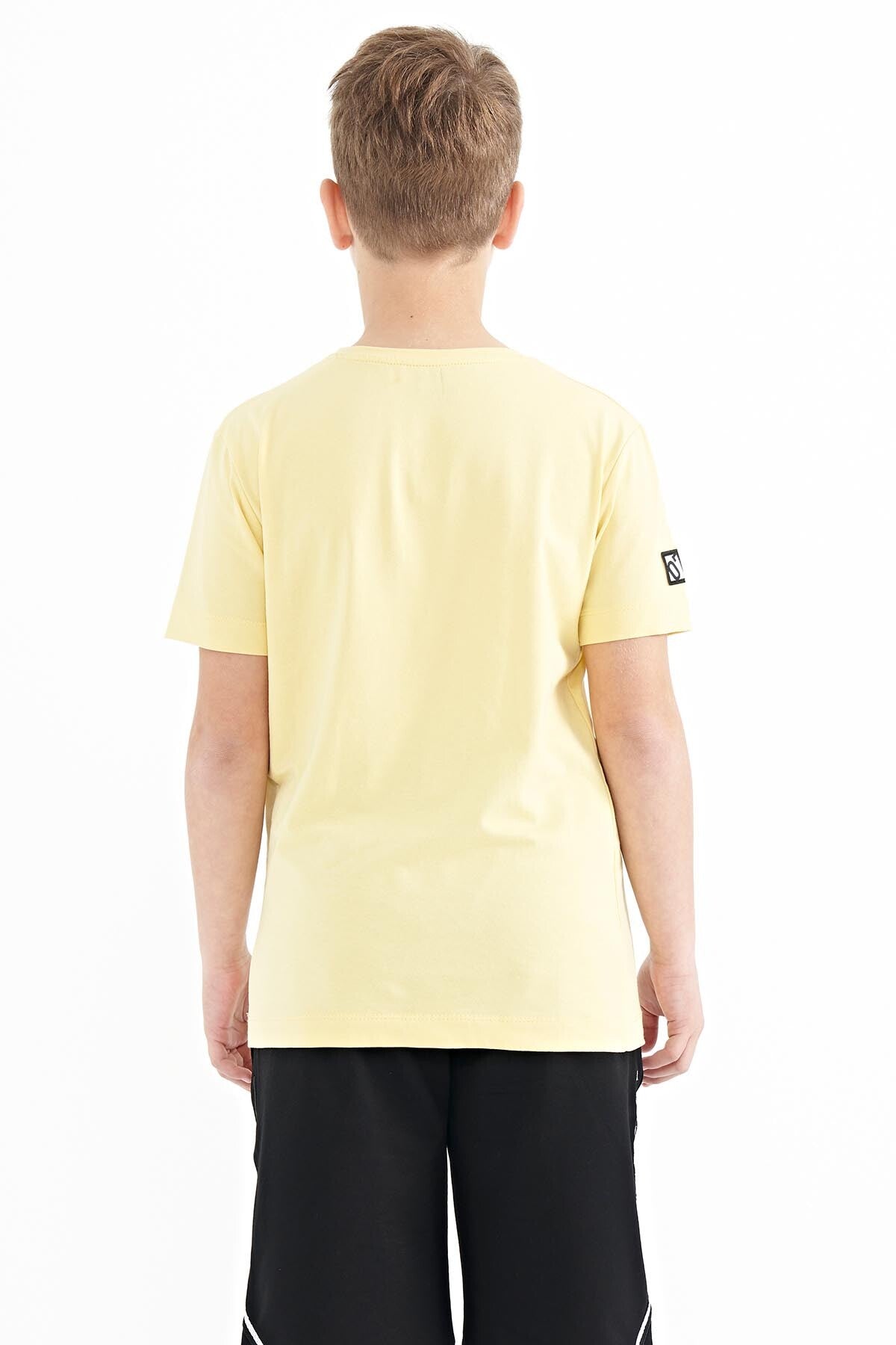 Sarı Baskı Detaylı O Yaka Standart Kalıp Erkek Çocuk T-Shirt - 11104