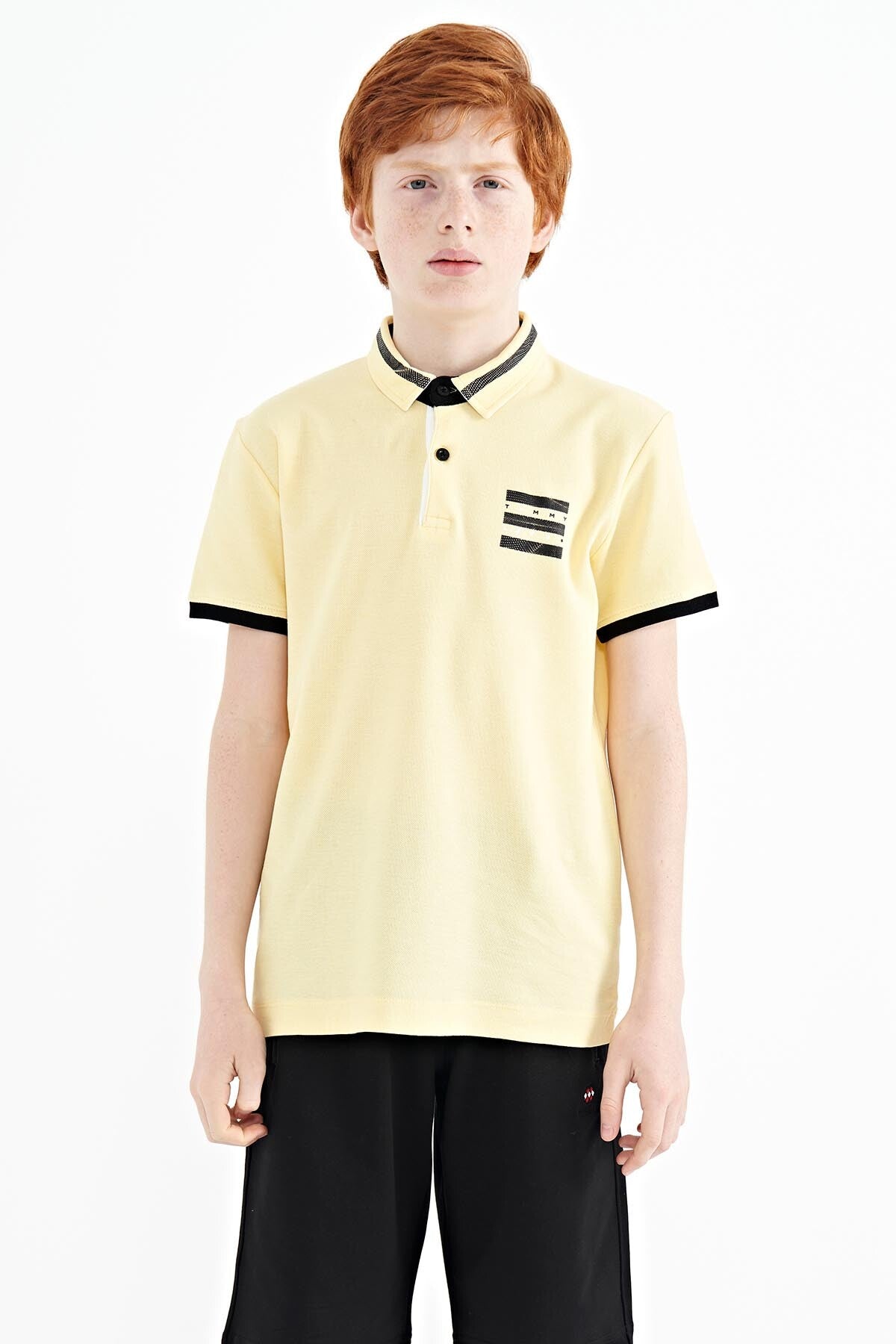 Sarı Yakası Renk Bloklu Baskı Detaylı Standart Kalıp Erkek Çocuk T-Shirt - 11111