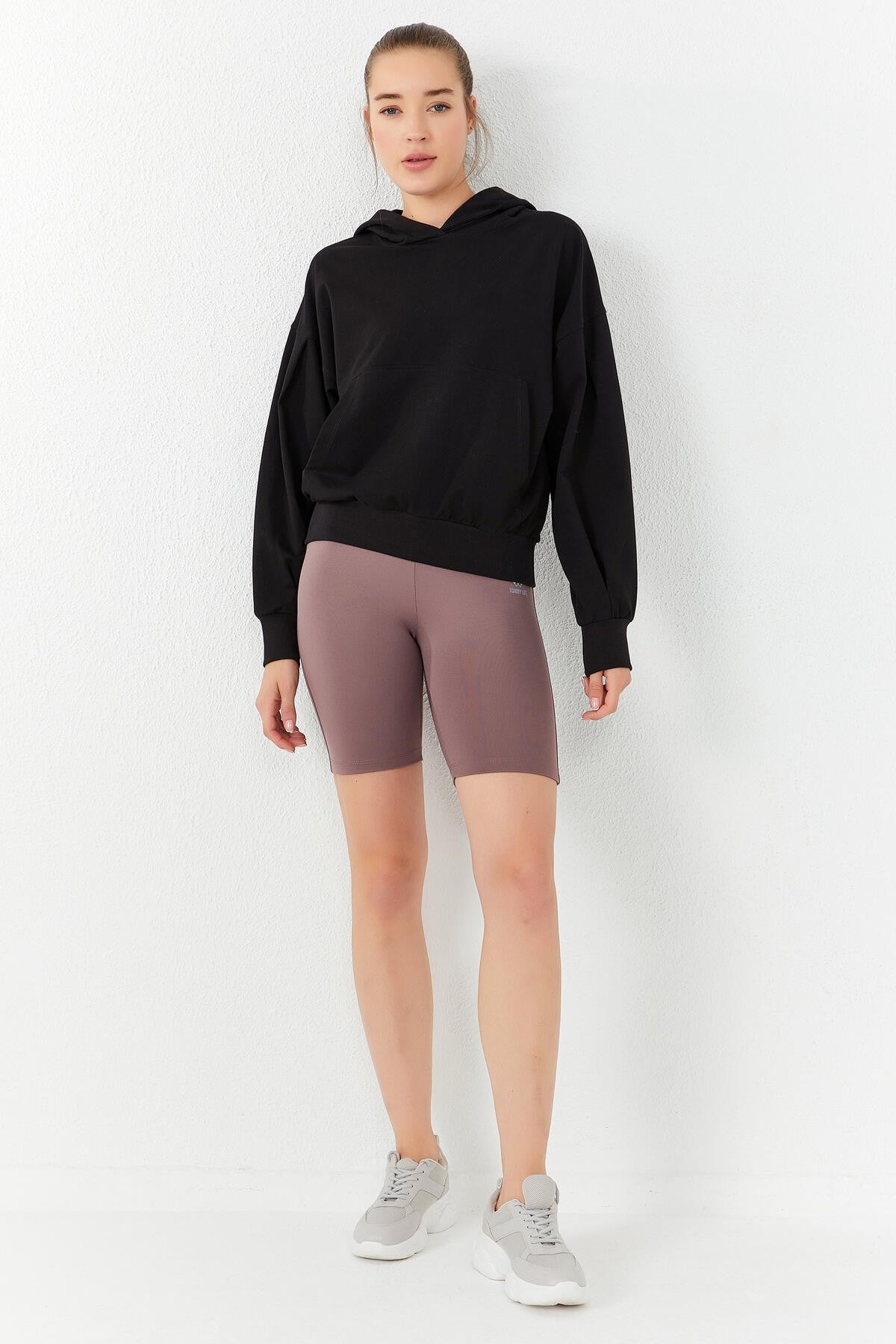 Siyah Balon Kol Kapüşonlu Kadın Oversize Sweatshirt - 97156