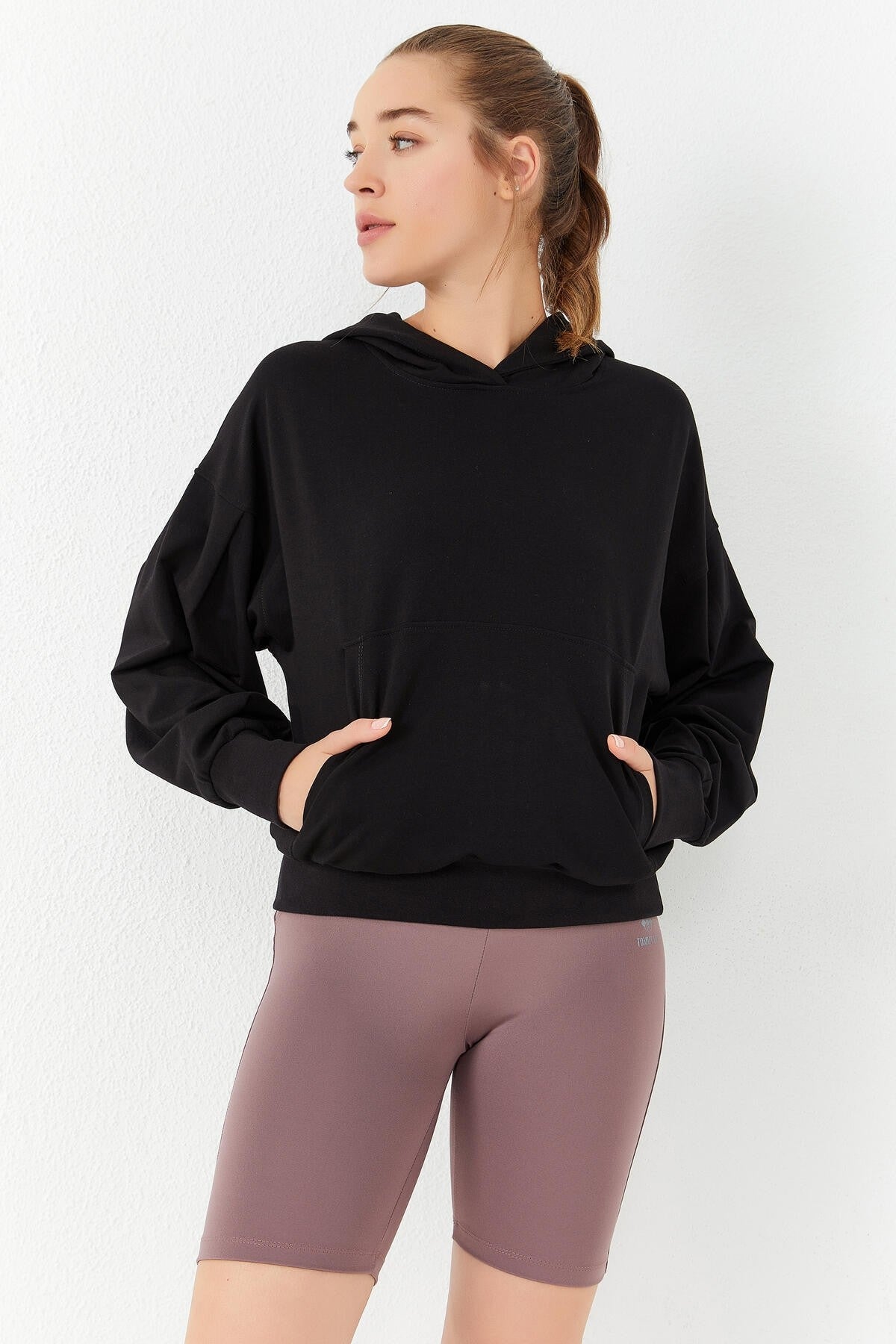 Siyah Balon Kol Kapüşonlu Kadın Oversize Sweatshirt - 97156