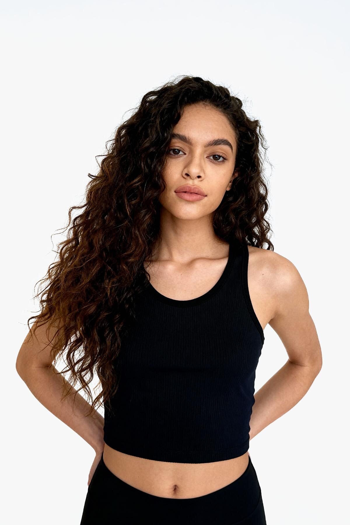 Siyah Basic Sıfır Kol Dar Kalıp U Yaka Kadın Crop Top Atlet - 97160