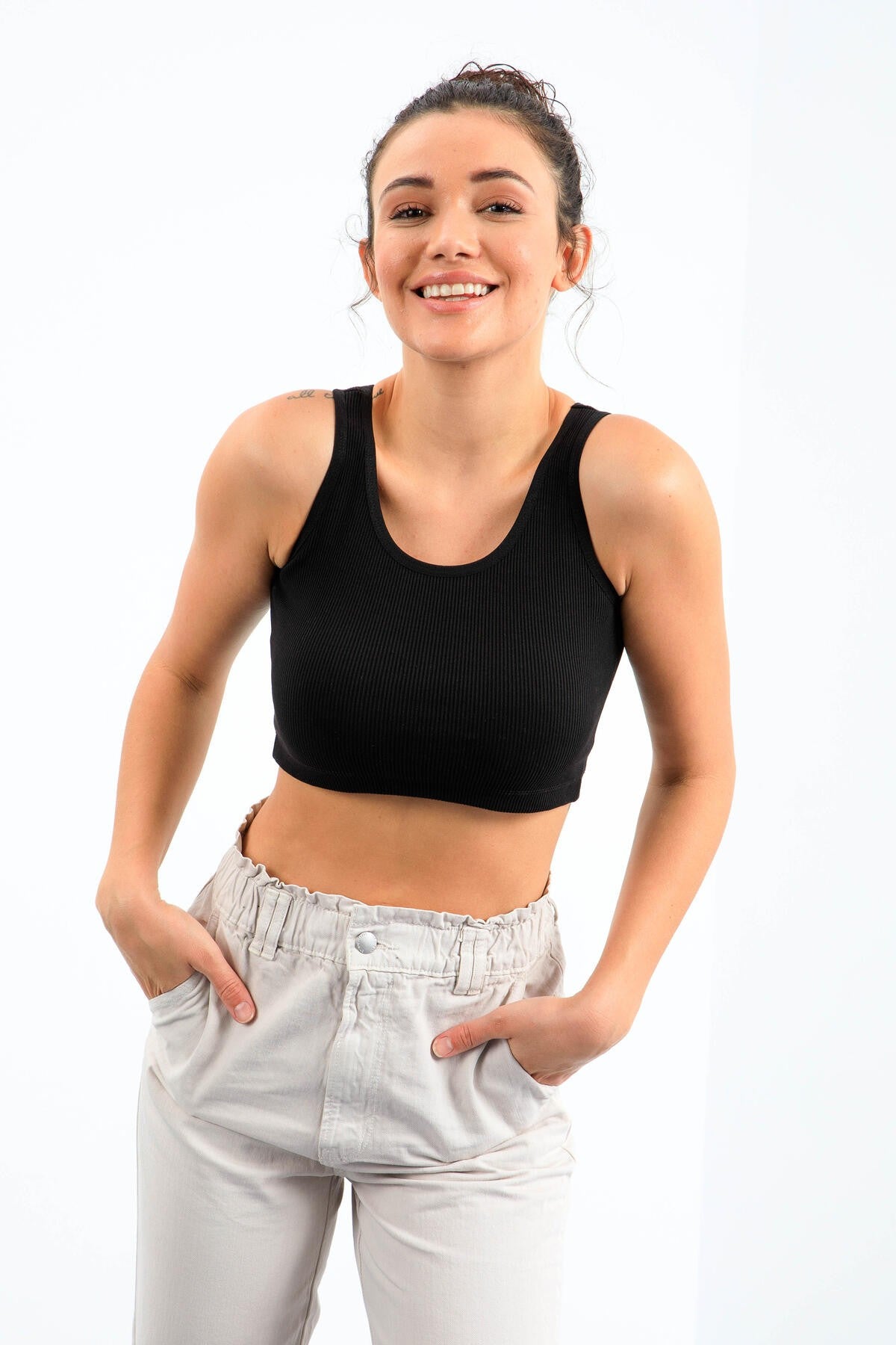 Siyah Basic Sıfır Kol Dar Kalıp U Yaka Kadın Crop Top Atlet - 97160