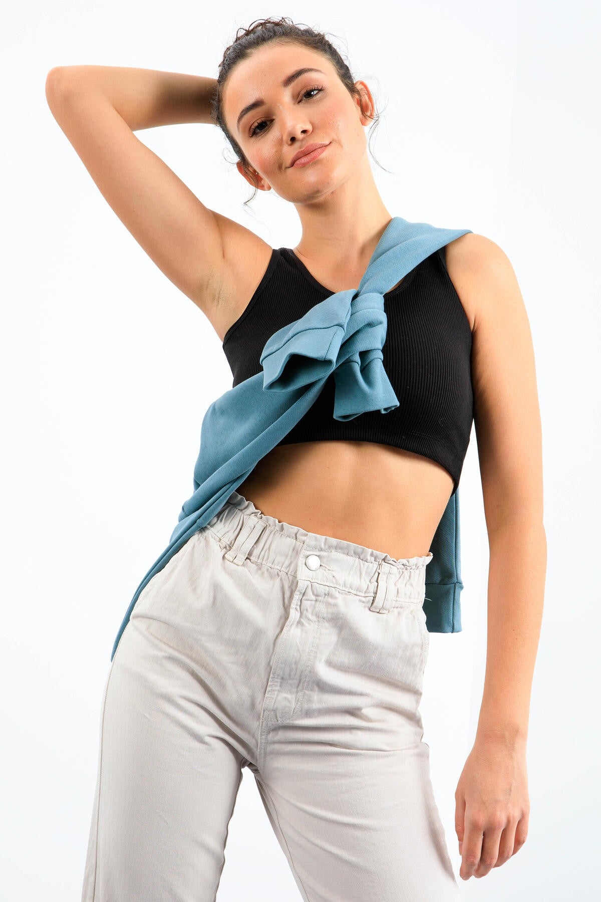 Siyah Basic Sıfır Kol Dar Kalıp U Yaka Kadın Crop Top Atlet - 97160