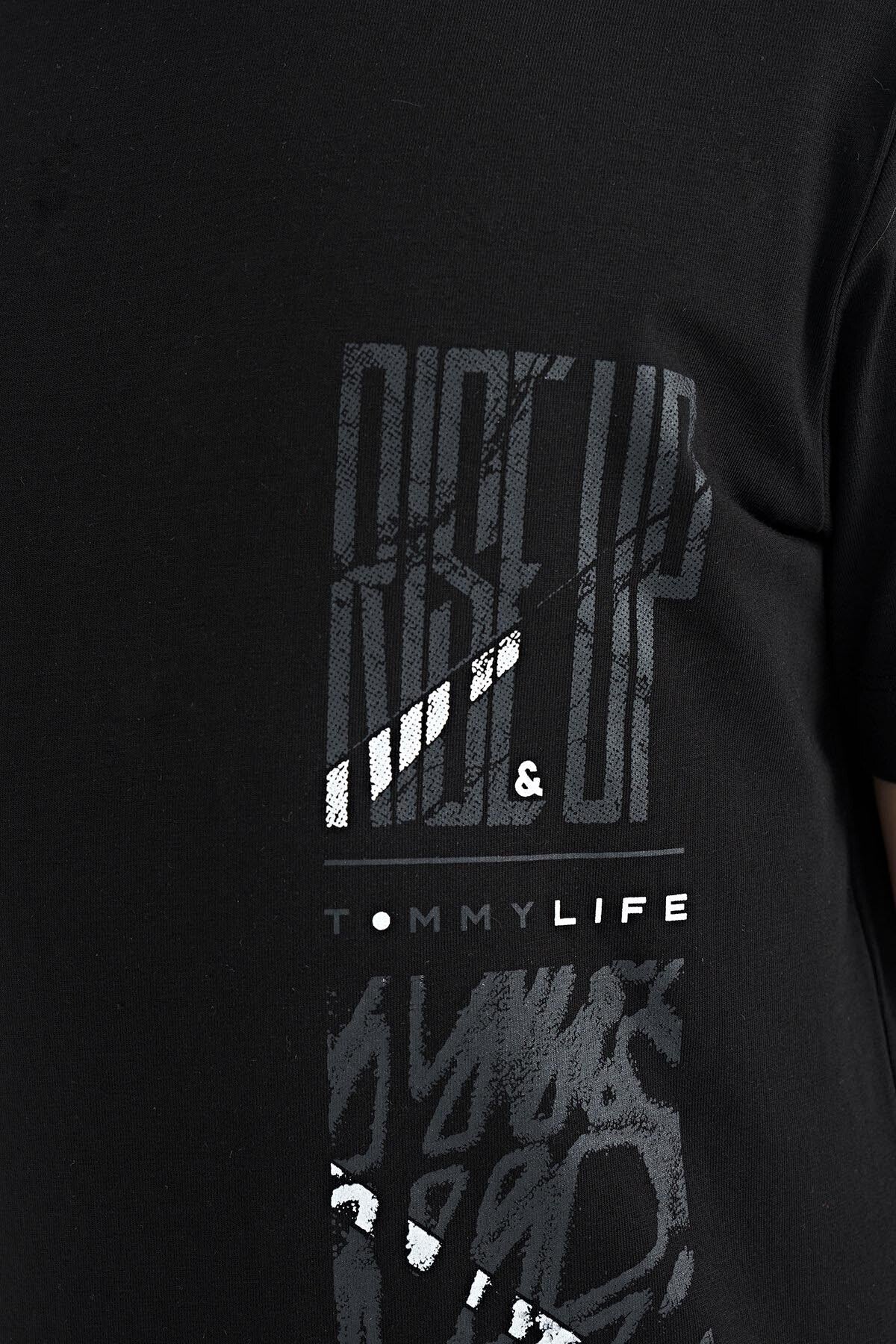 Siyah Baskı Detaylı O Yaka Standart Kalıp Erkek Çocuk T-Shirt - 11104