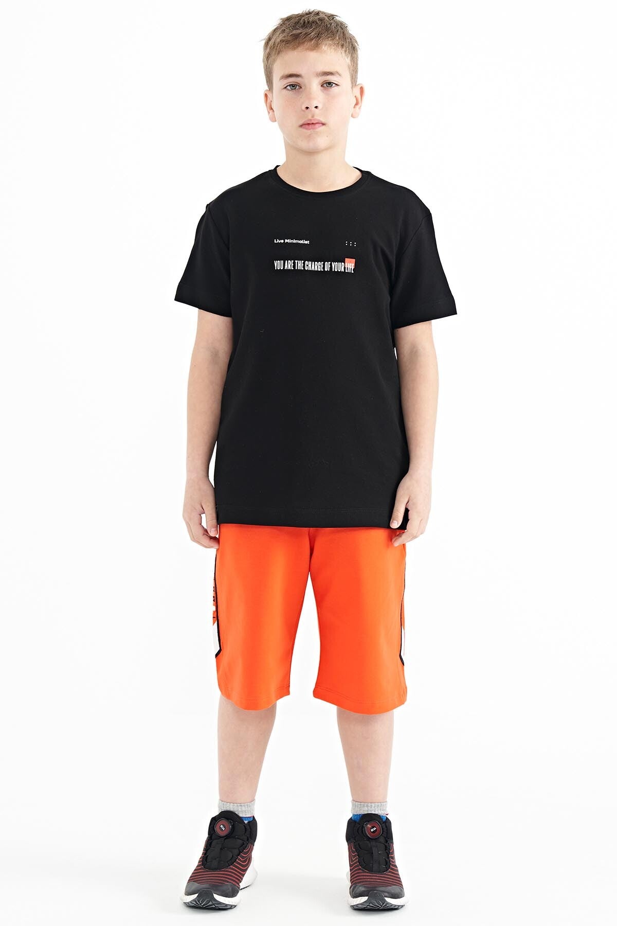 Siyah Baskı Detaylı O Yaka Standart Kalıp Erkek  Çocuk T-Shirt - 11117