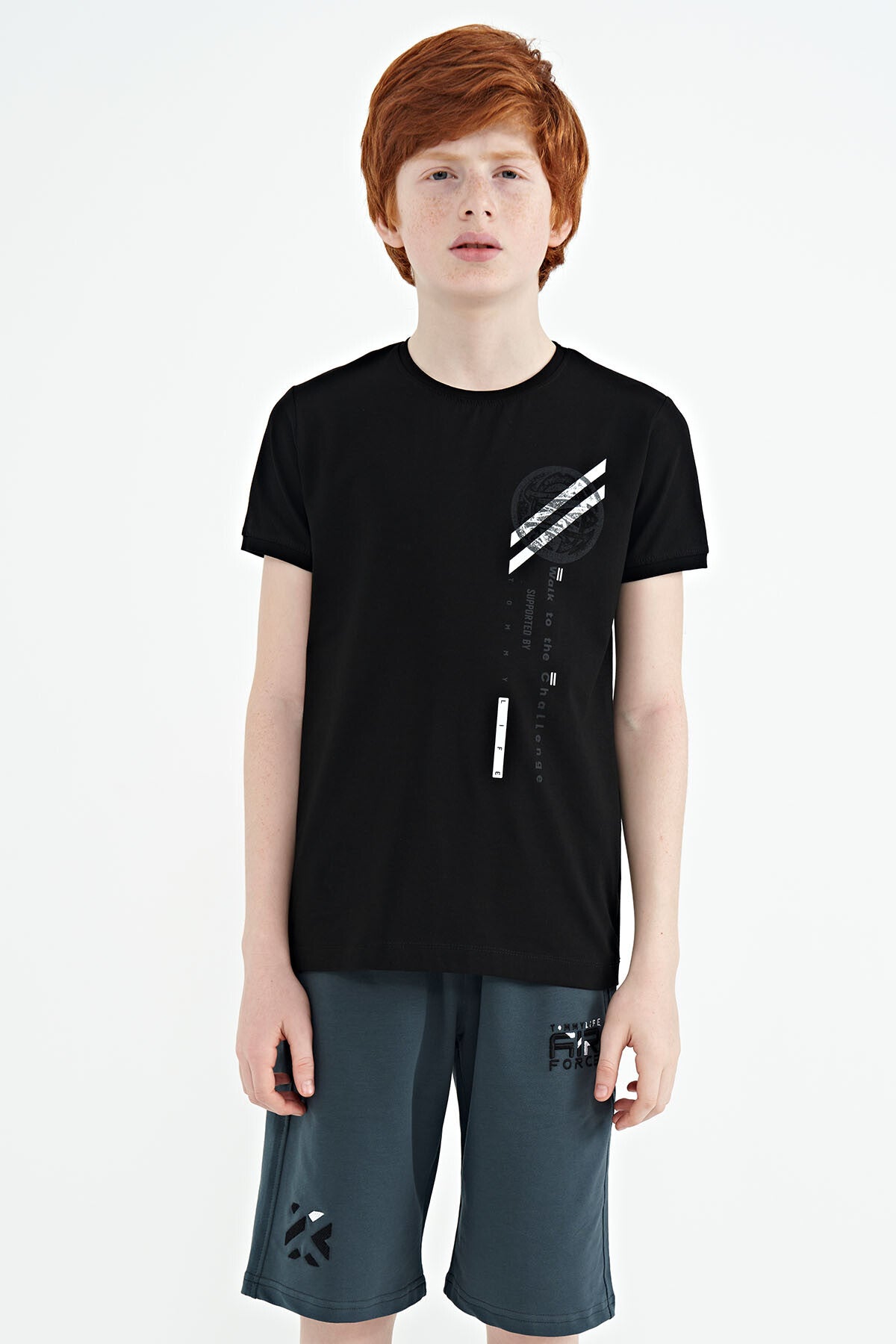 Siyah Baskı Detaylı O Yaka Standart Kalıp Erkek Çocuk T-Shirt - 11131