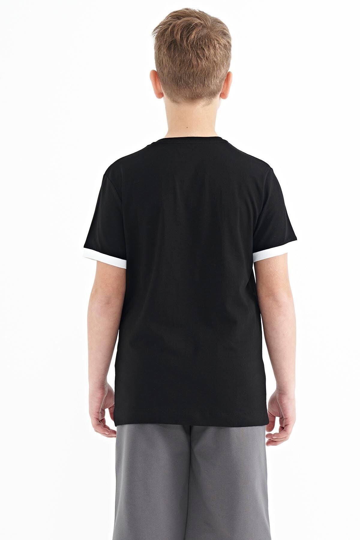 Siyah Baskılı Standart Kalıp O Yaka Erkek Çocuk T-Shirt - 11097