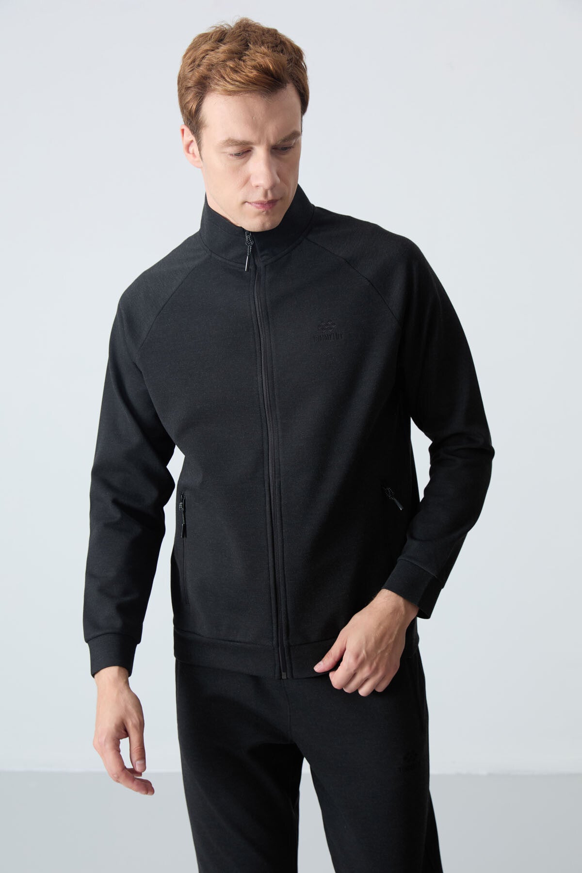 Siyah  Dik Yaka Çift Renk Rahat Form Klasik Paça Erkek Eşofman Takımı - 85113