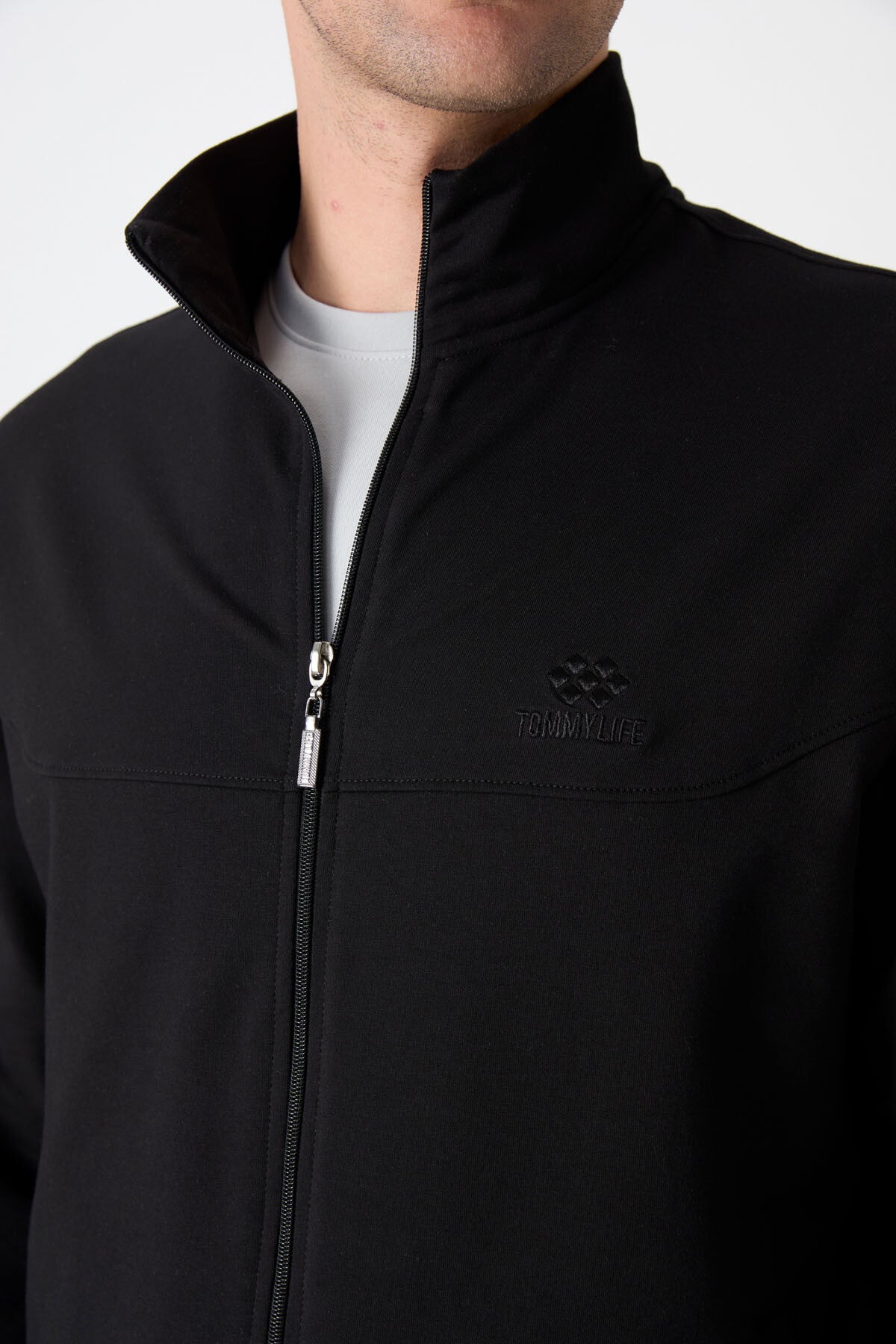 Siyah Dik Yaka Fermuarlı Rahat Form Klasik Paça Erkek Eşofman Takımı - 85072