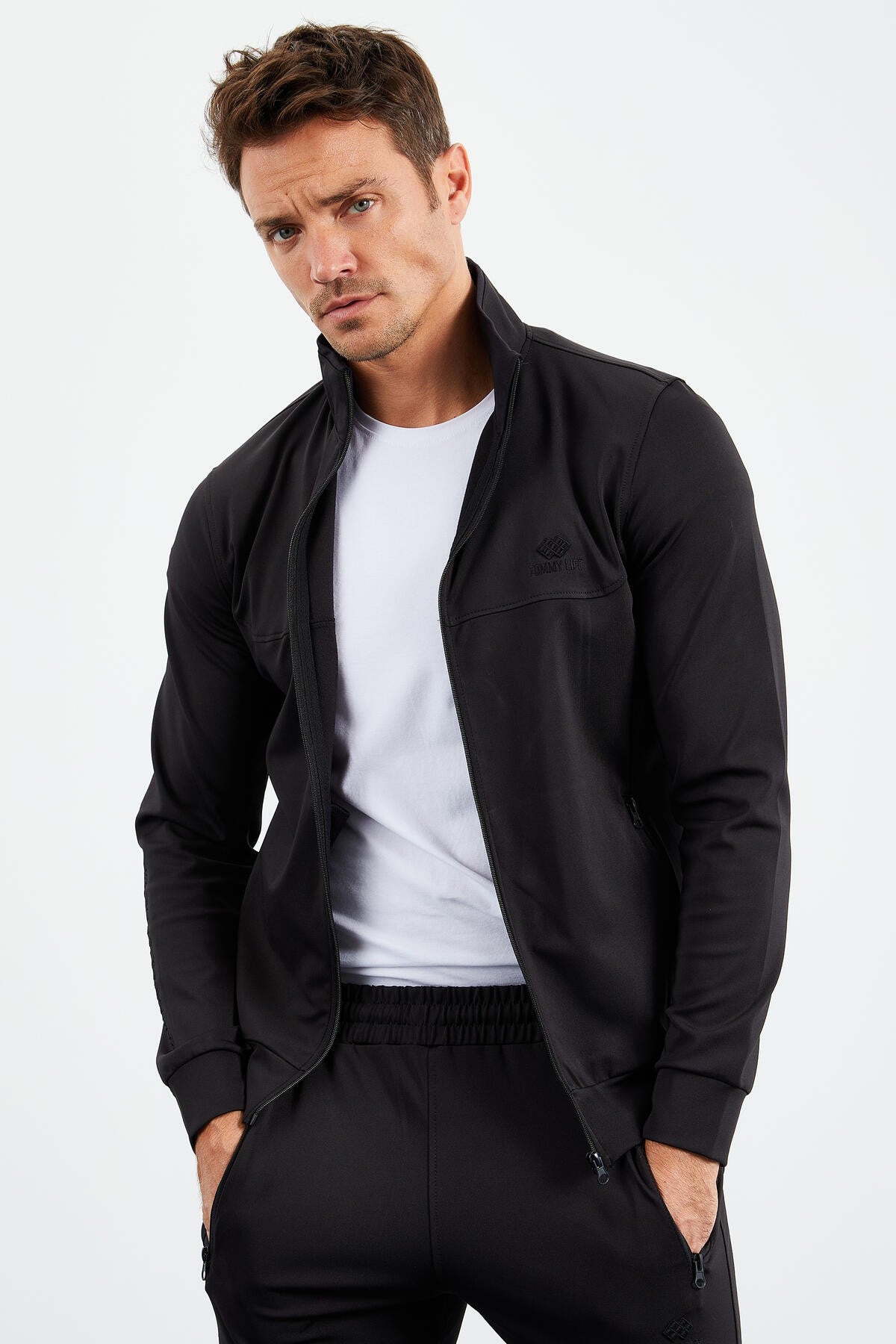 Siyah Dik Yaka Fermuarlı Standart Kalıp Manşetli Erkek Eşofman Takım - 85160