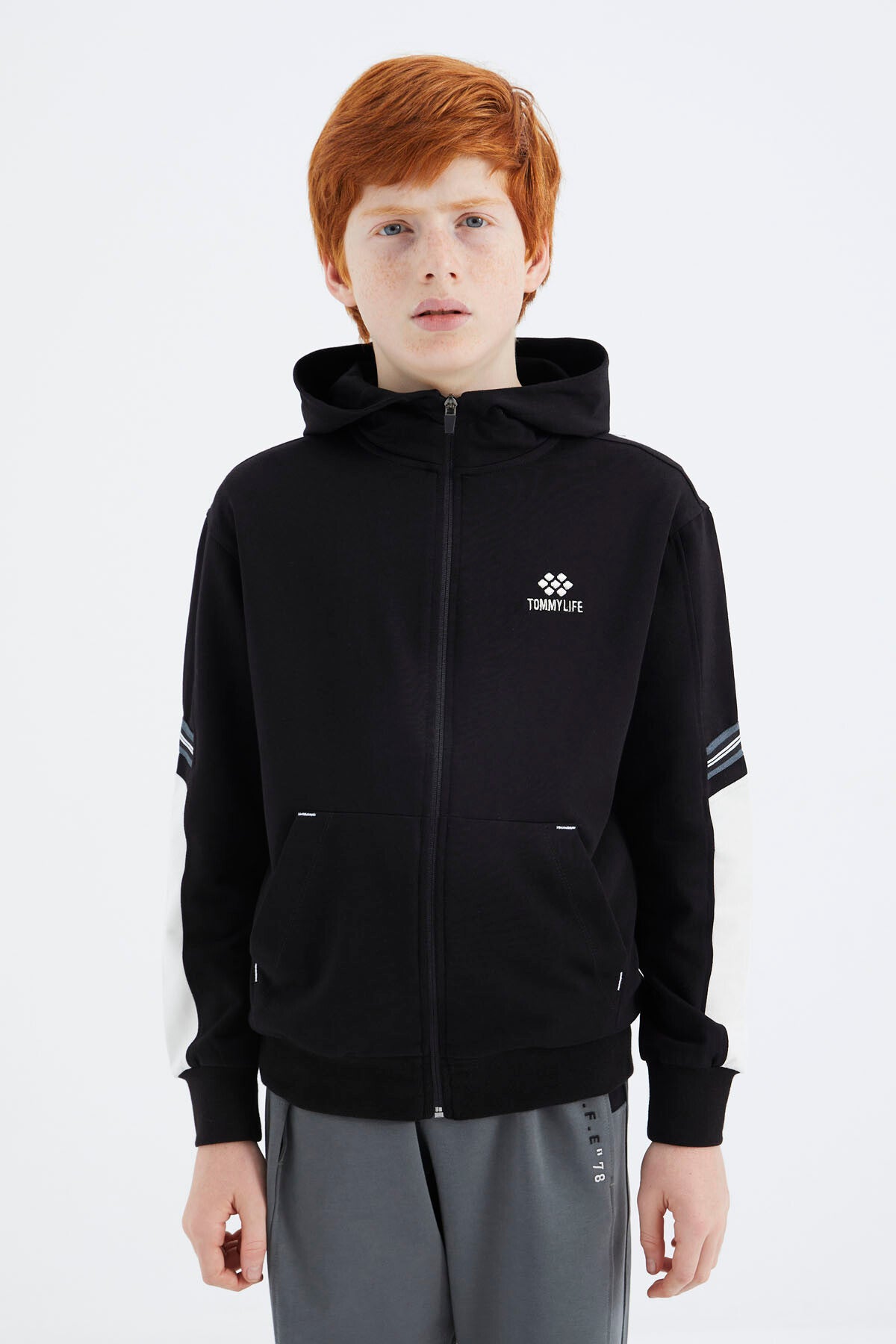 Siyah Fermuarlı Erkek Çocuk Sweatshirt - 11180