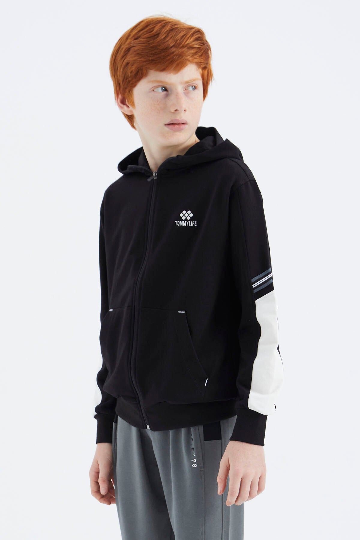 Siyah Fermuarlı Erkek Çocuk Sweatshirt - 11180