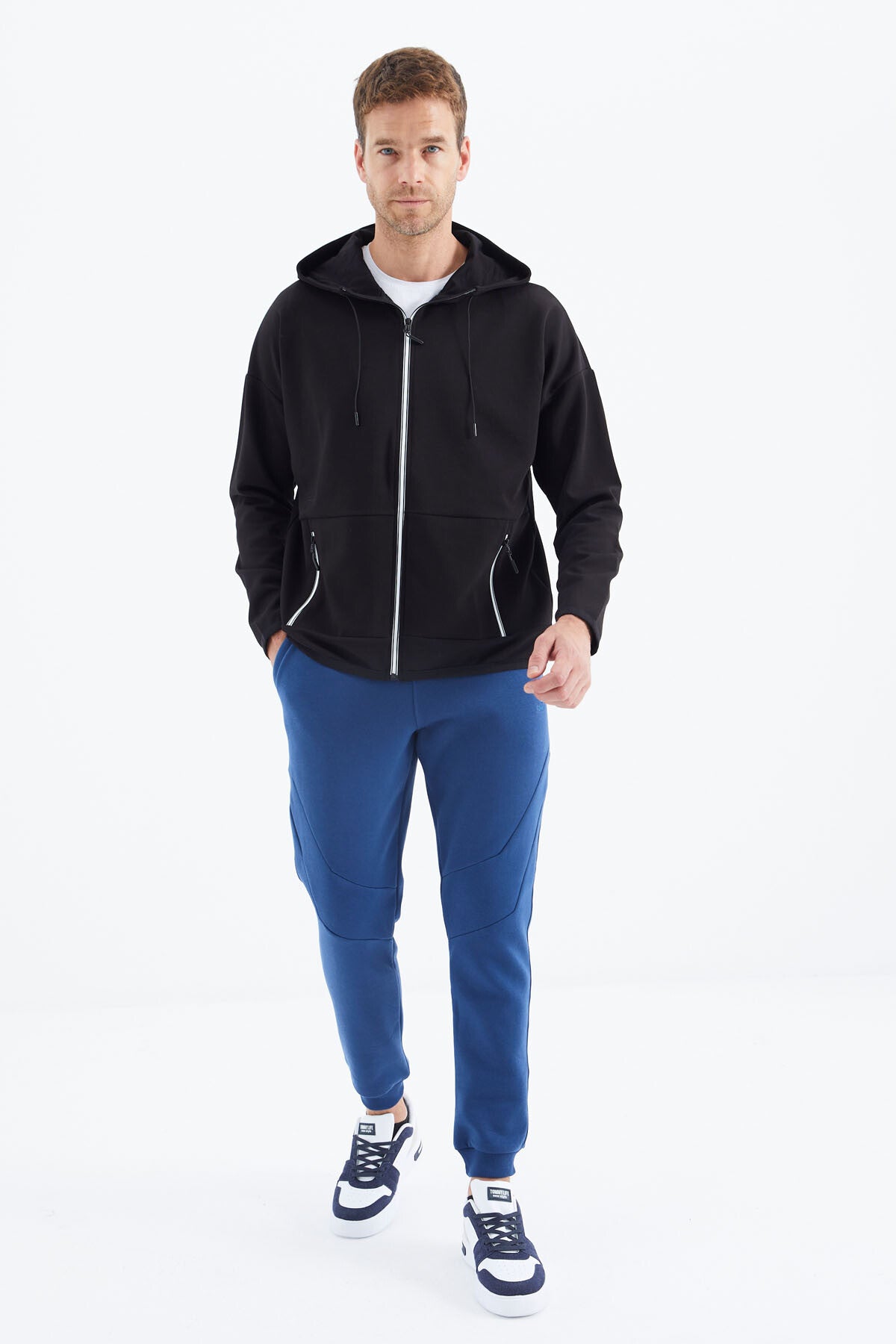 Siyah Kapüşonlu  Gizli Cep Detaylı Erkek Sweatshirt - 88288