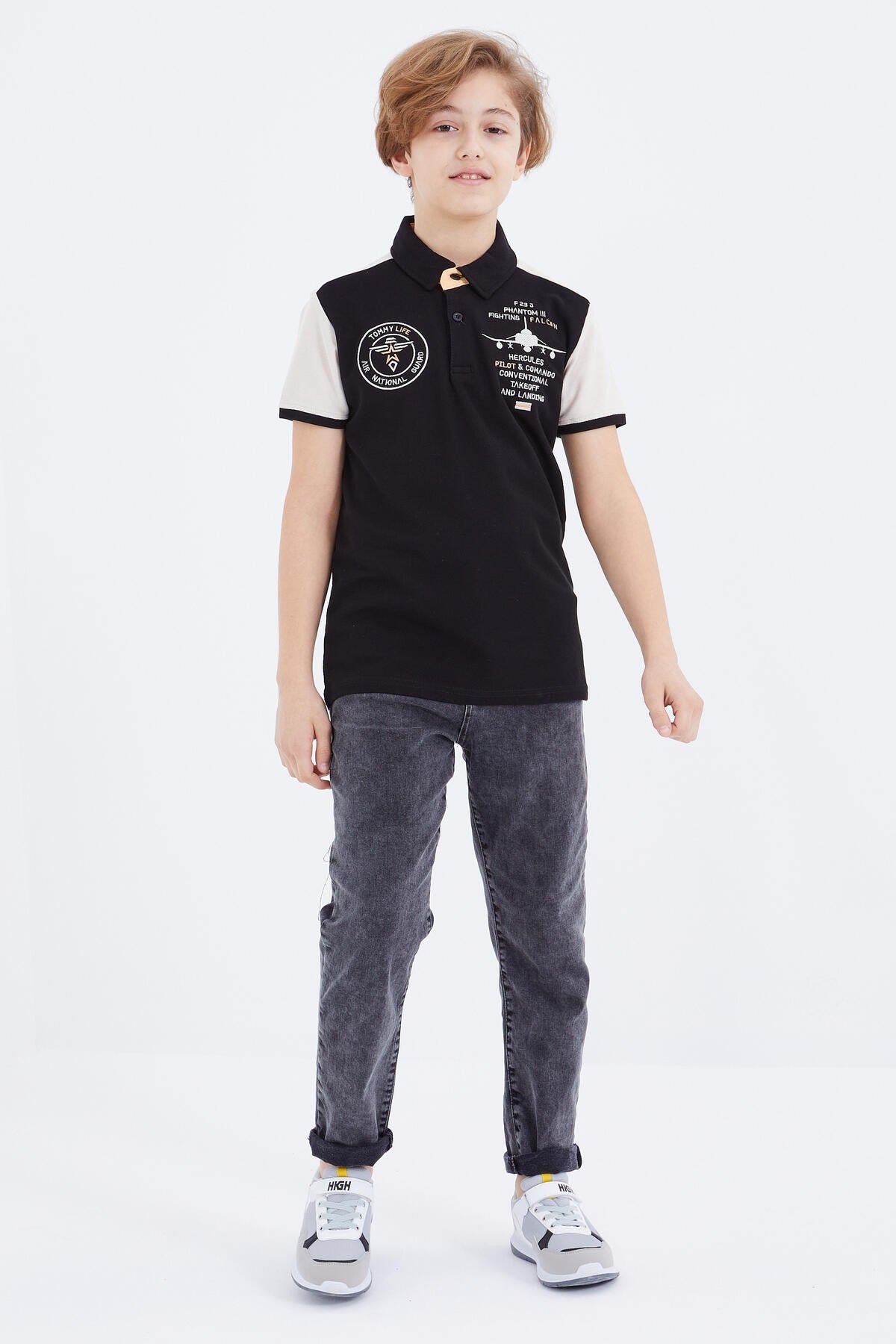 Siyah Nakış Detaylı Kısa Kollu Polo Yaka Erkek Çocuk T-Shirt  - 10906