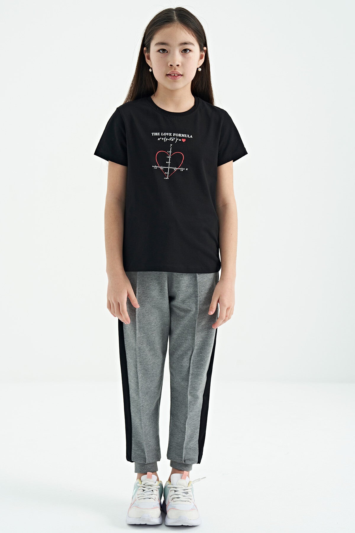 Siyah O Yaka Baskı Detaylı Rahat Kalıp Kız Çocuk T-Shirt - 75129