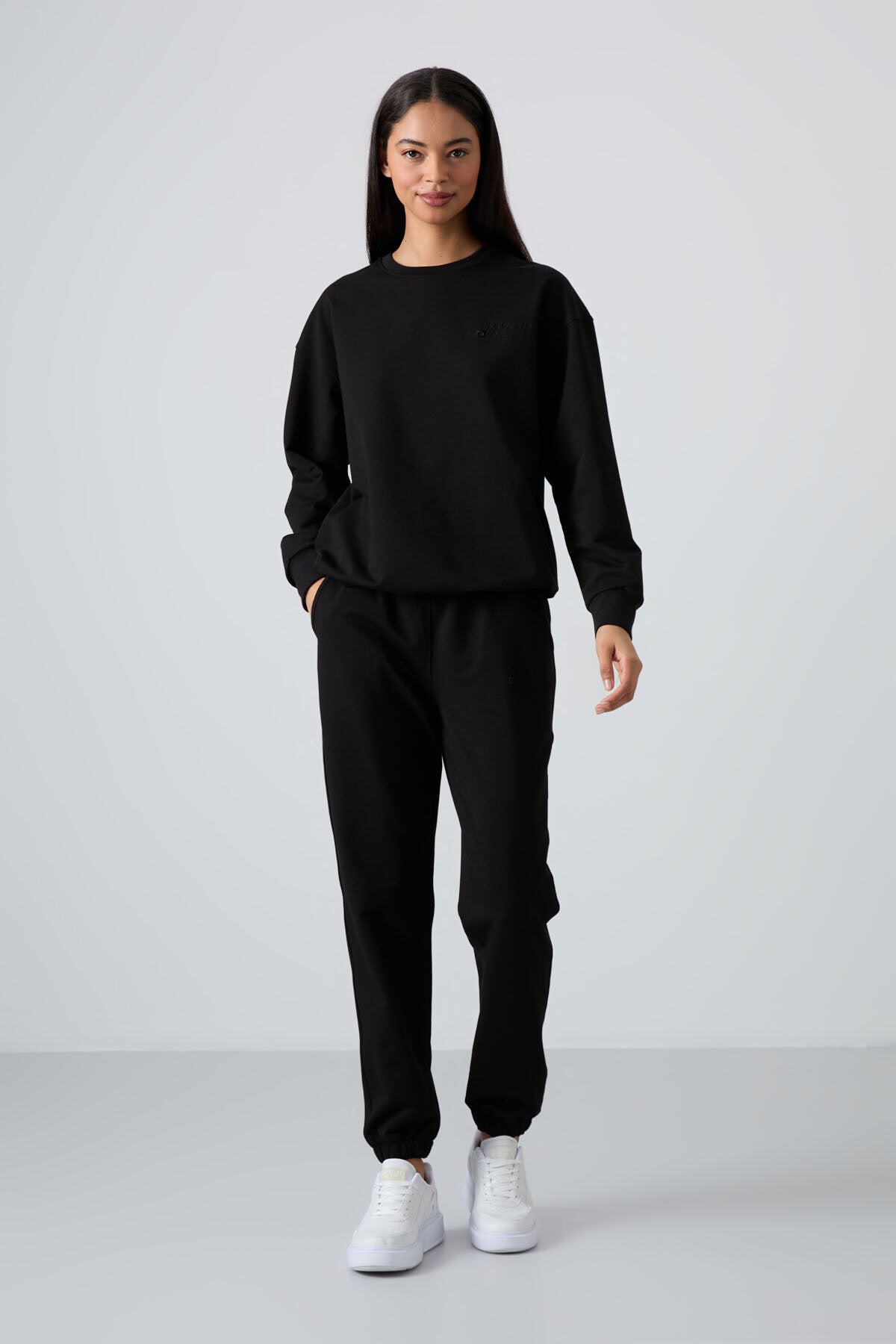 Siyah Basic Pamuklu O Yaka Oversize Lastik Paça Kadın Eşofman Takım - 95287