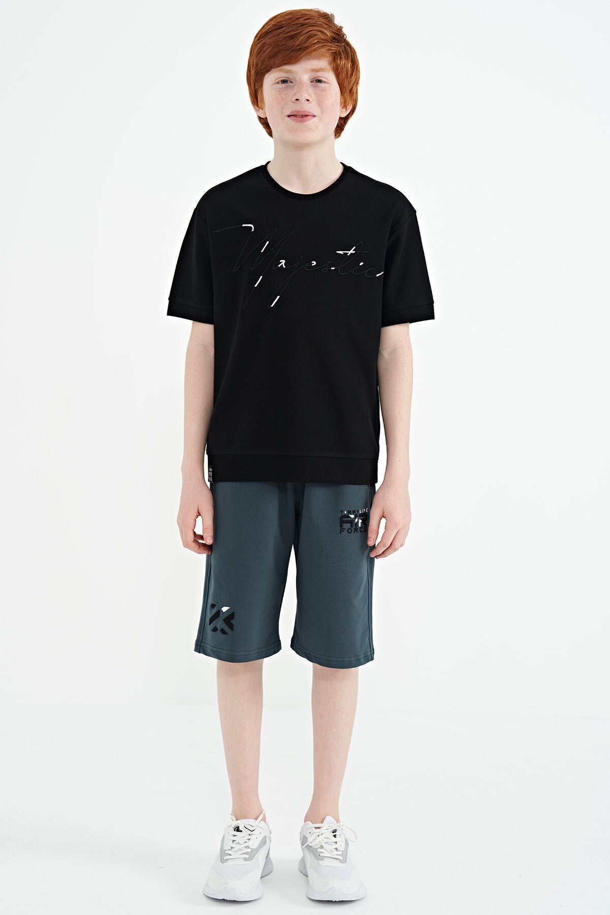 Siyah Ön Yazı Nakışlı O Yaka Oversize Erkek Çocuk T-Shirt - 11147