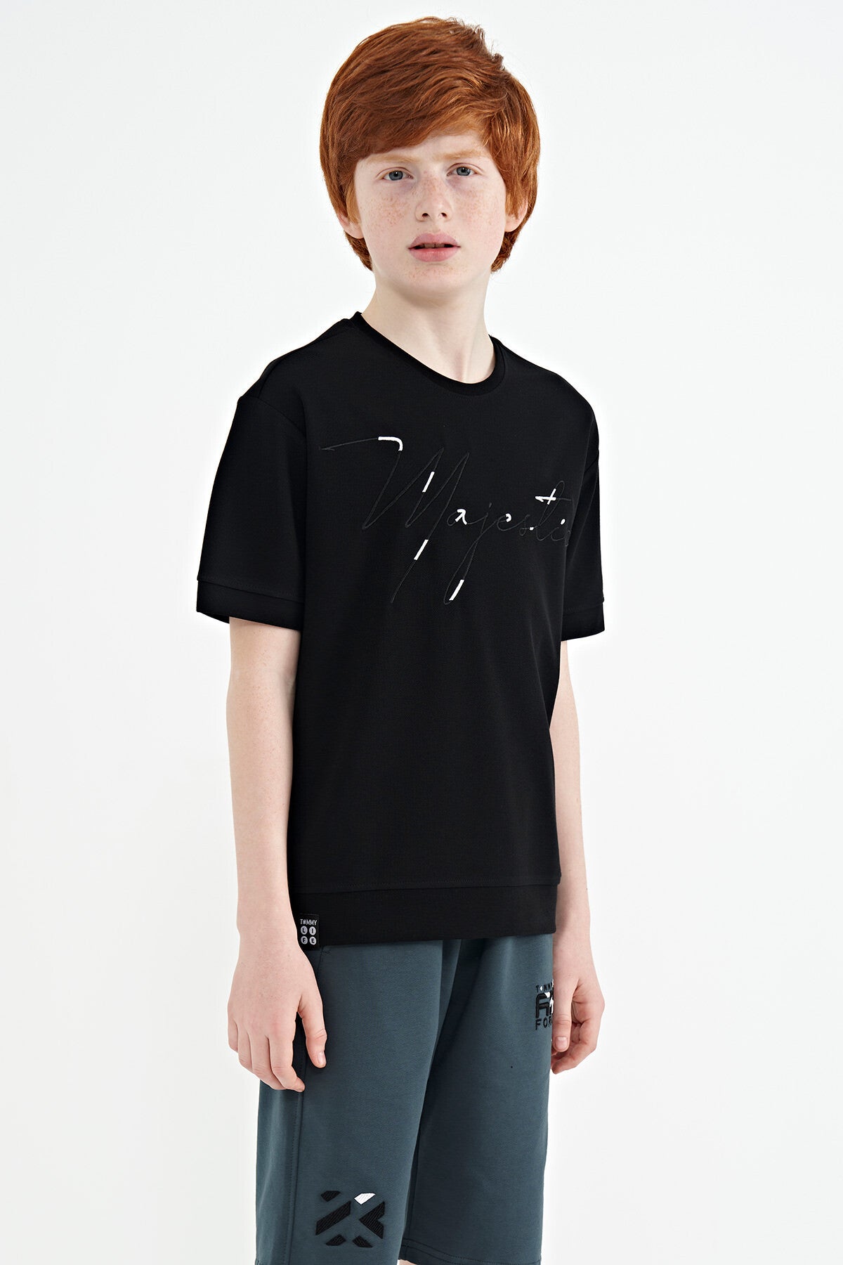 Siyah Ön Yazı Nakışlı O Yaka Oversize Erkek Çocuk T-Shirt - 11147