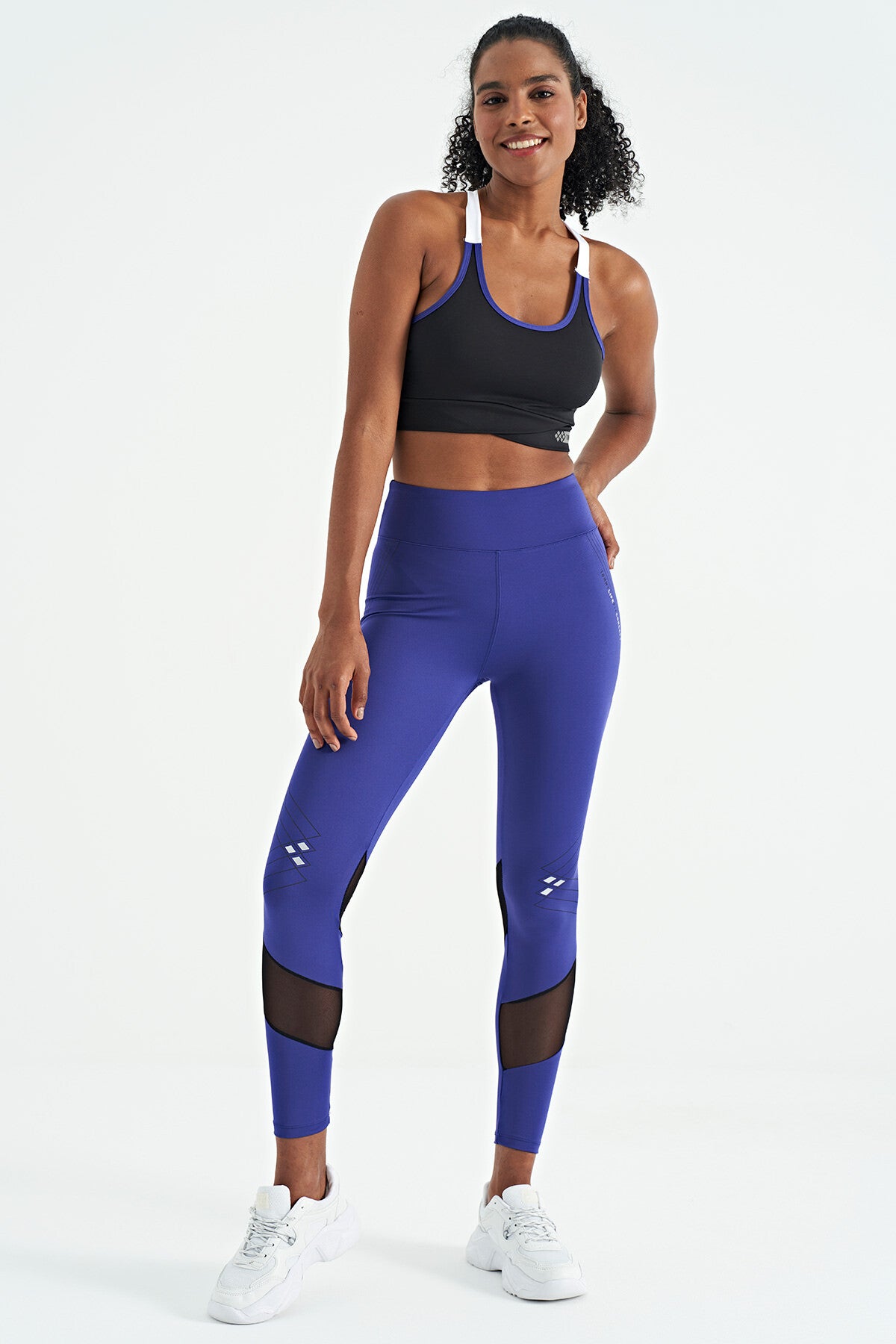 Siyah Sırt Detaylı Askılı Dar Kalıp Kadın Büstiyer - 97254