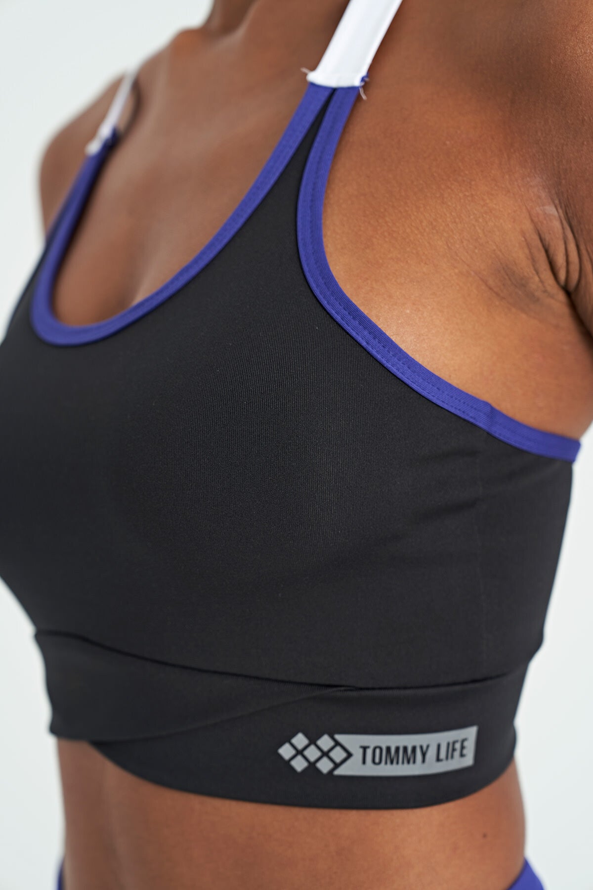 Siyah Sırt Detaylı Askılı Dar Kalıp Kadın Büstiyer - 97254