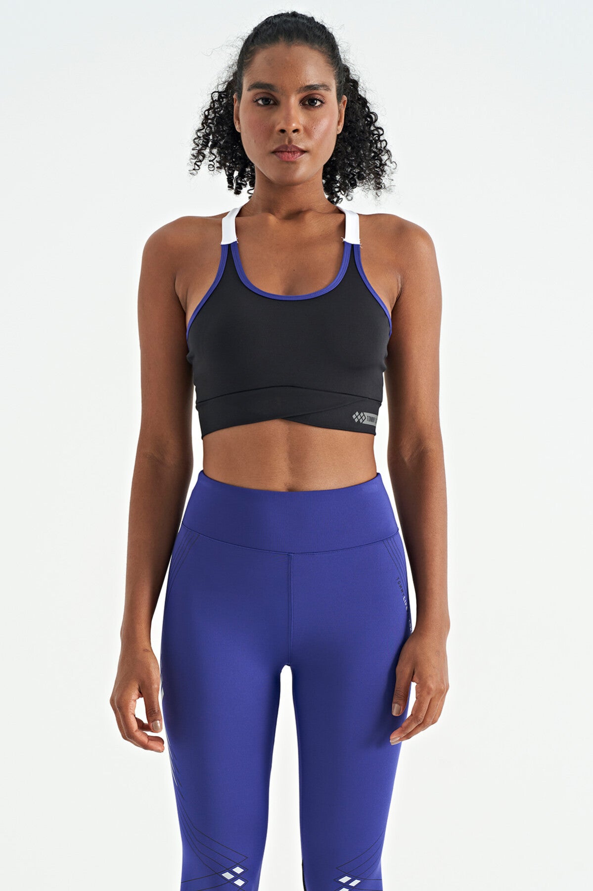 Siyah Sırt Detaylı Askılı Dar Kalıp Kadın Büstiyer - 97254