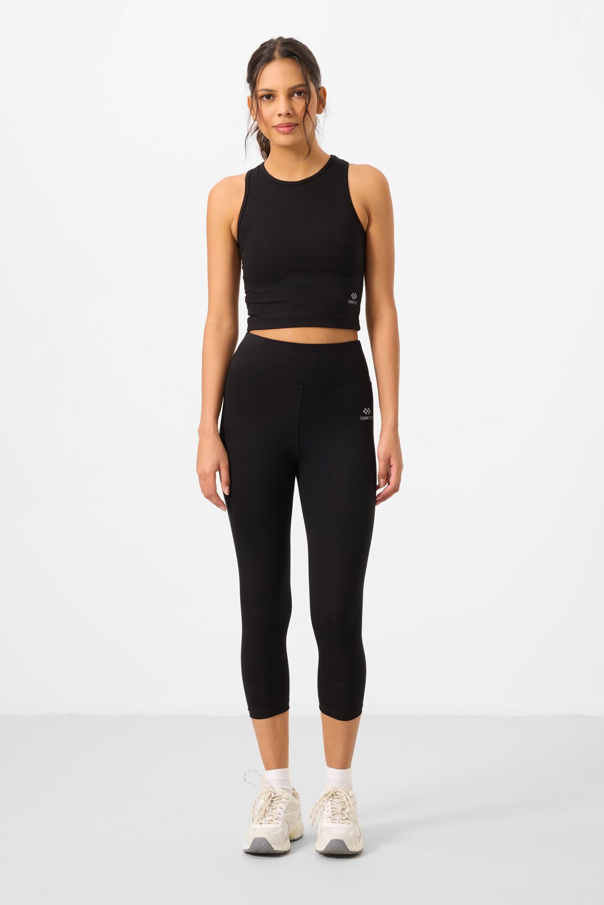 Siyah Yüksek Bel Kapri-Crop Atlet Slim Fit Kadın Tayt Takım - 95284