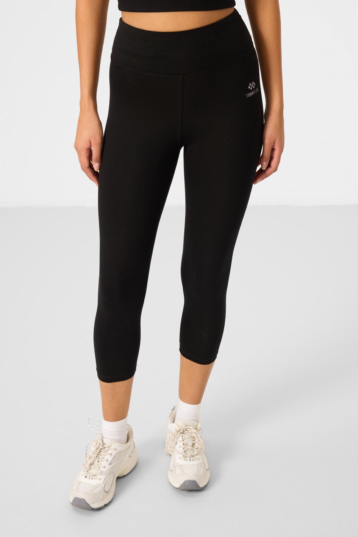 Siyah Yüksek Bel Kapri-Crop Atlet Slim Fit Kadın Tayt Takım - 95284