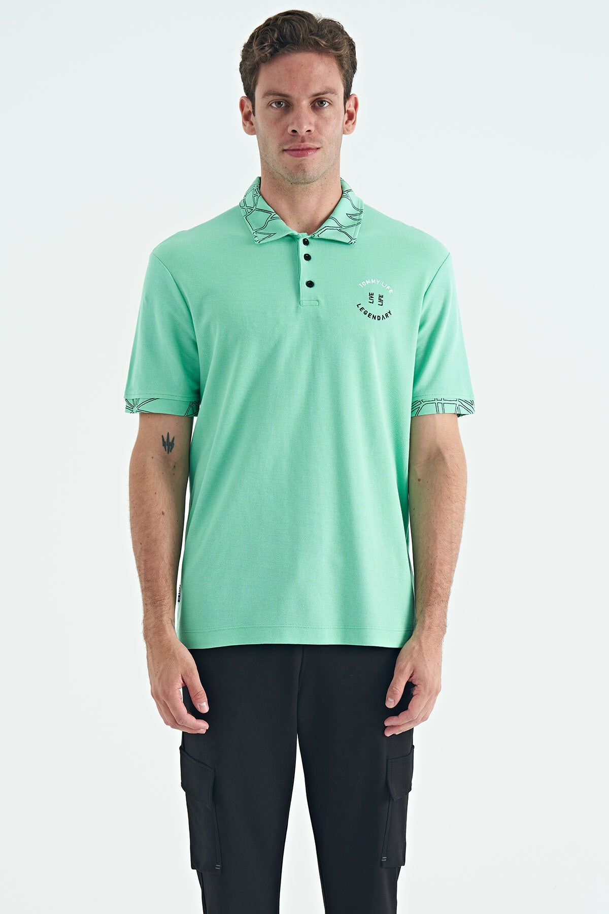 Su Yeşili Yazı Nakışlı Baskı Detaylı Standart Kalıp Polo Yaka Erkek T-Shirt - 88239