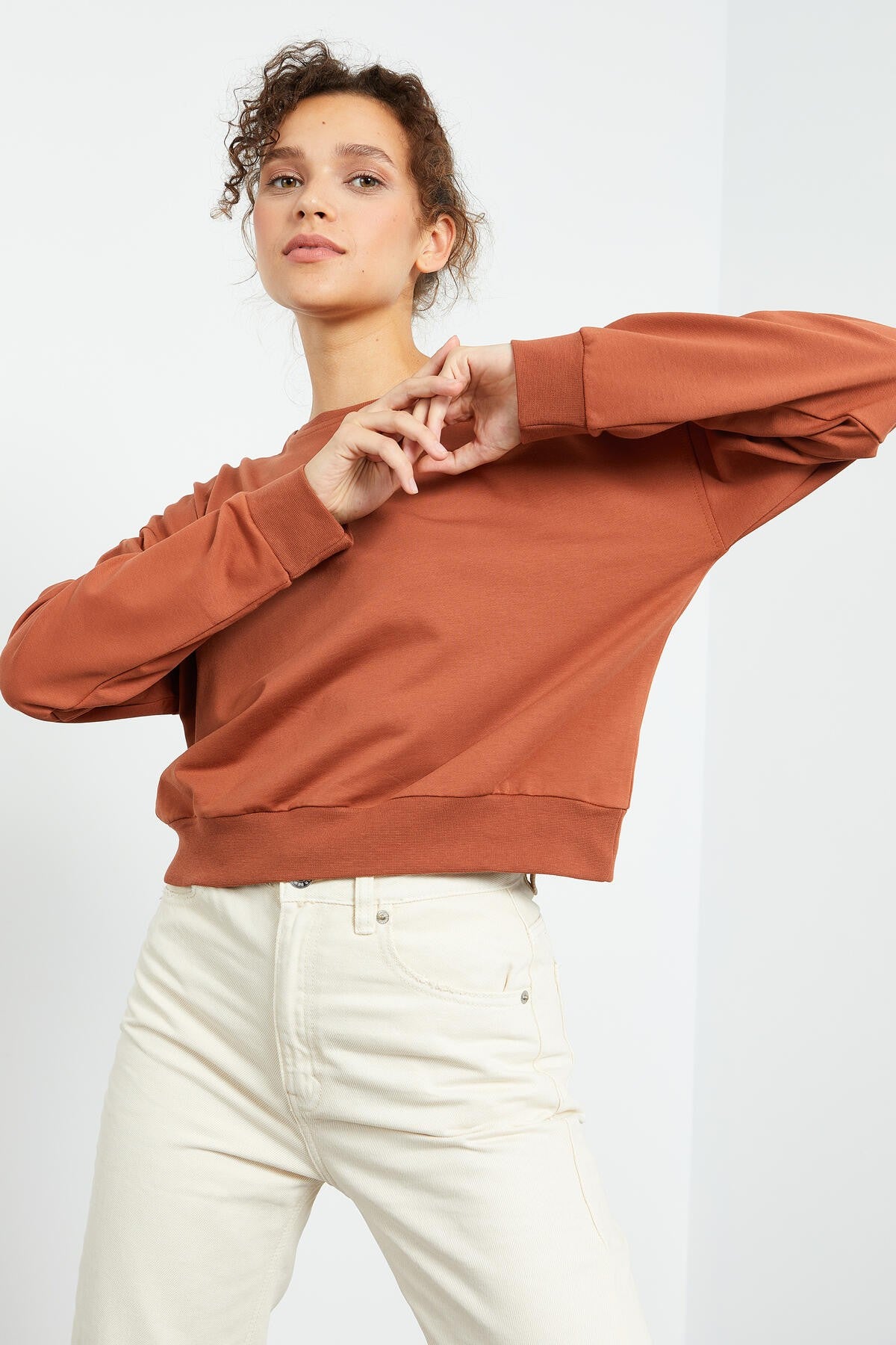 Tarçın Basic Rahat Form O Yaka Kadın Sweatshirt - 97114