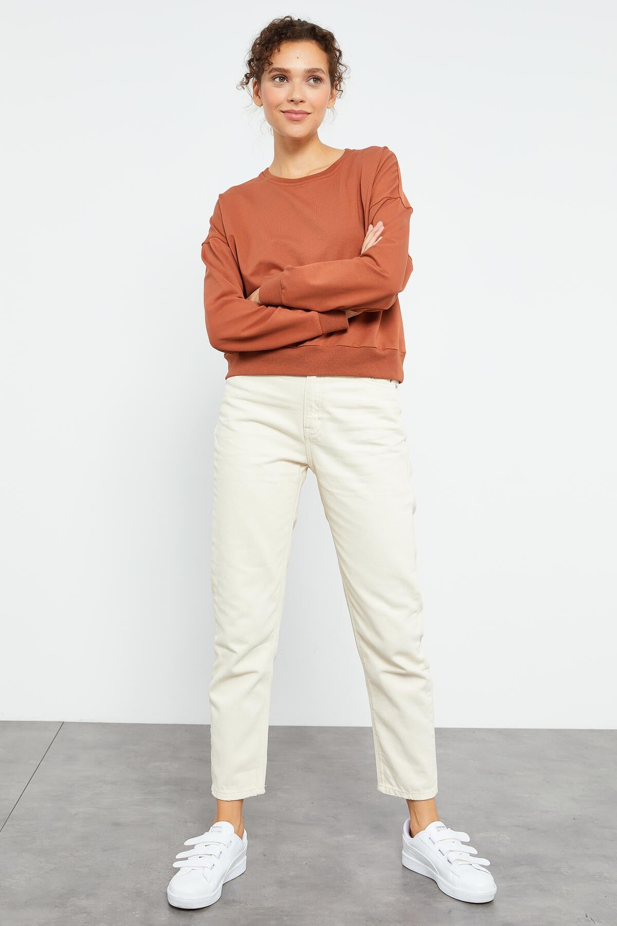 Tarçın Basic Rahat Form O Yaka Kadın Sweatshirt - 97114