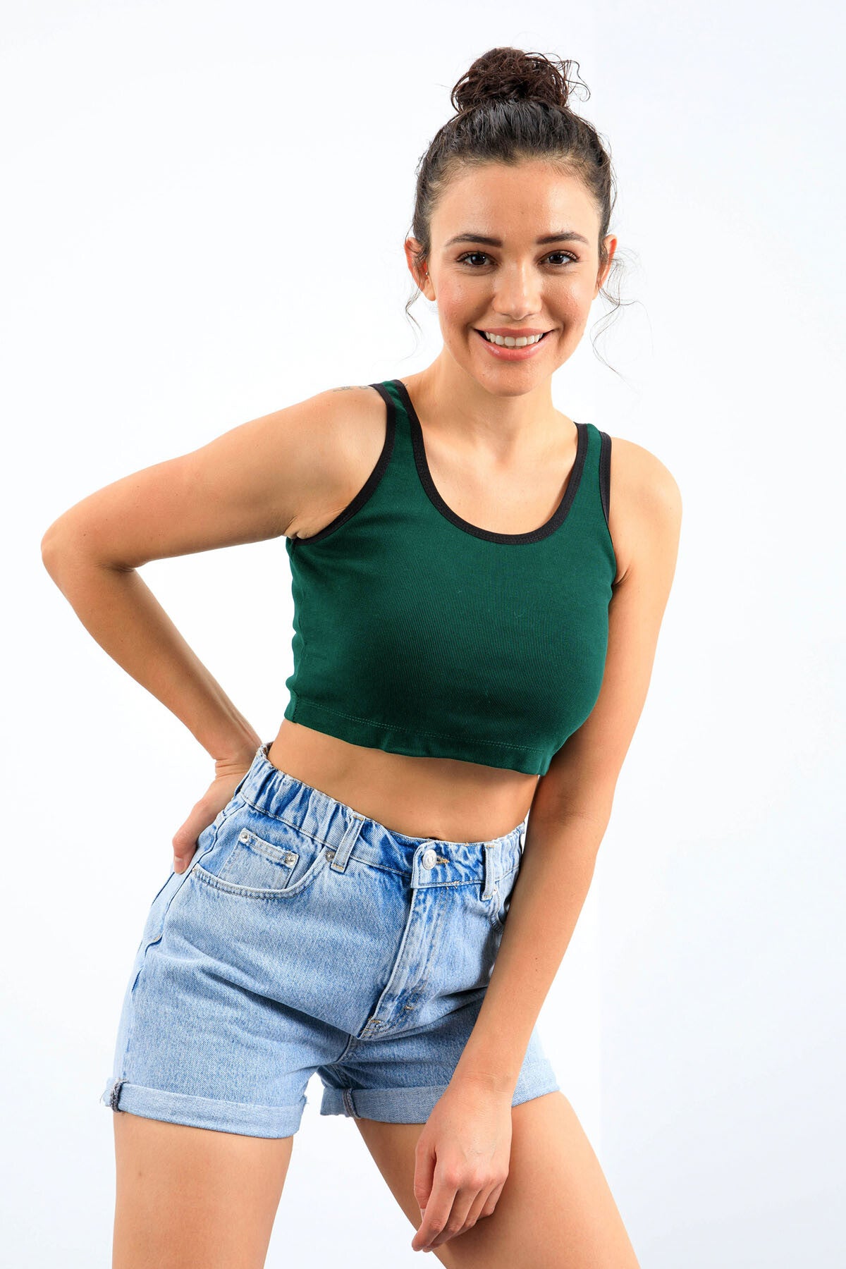 Yeşil Basic Sıfır Kol Dar Kalıp U Yaka Kadın Crop Top Atlet - 97162