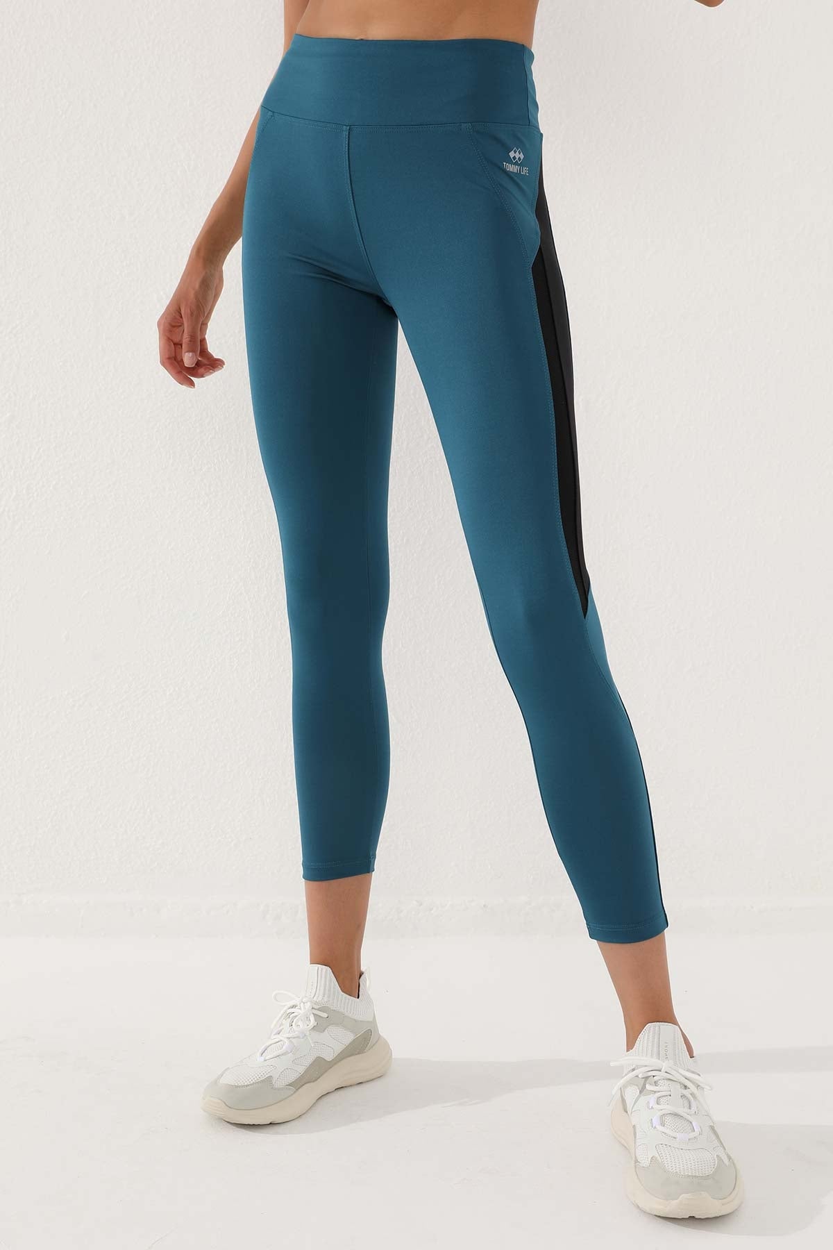 Zümrüt Yüksek Bel Şerit Detaylı Slim Fit Dar Paça Kadın Tayt - 94541