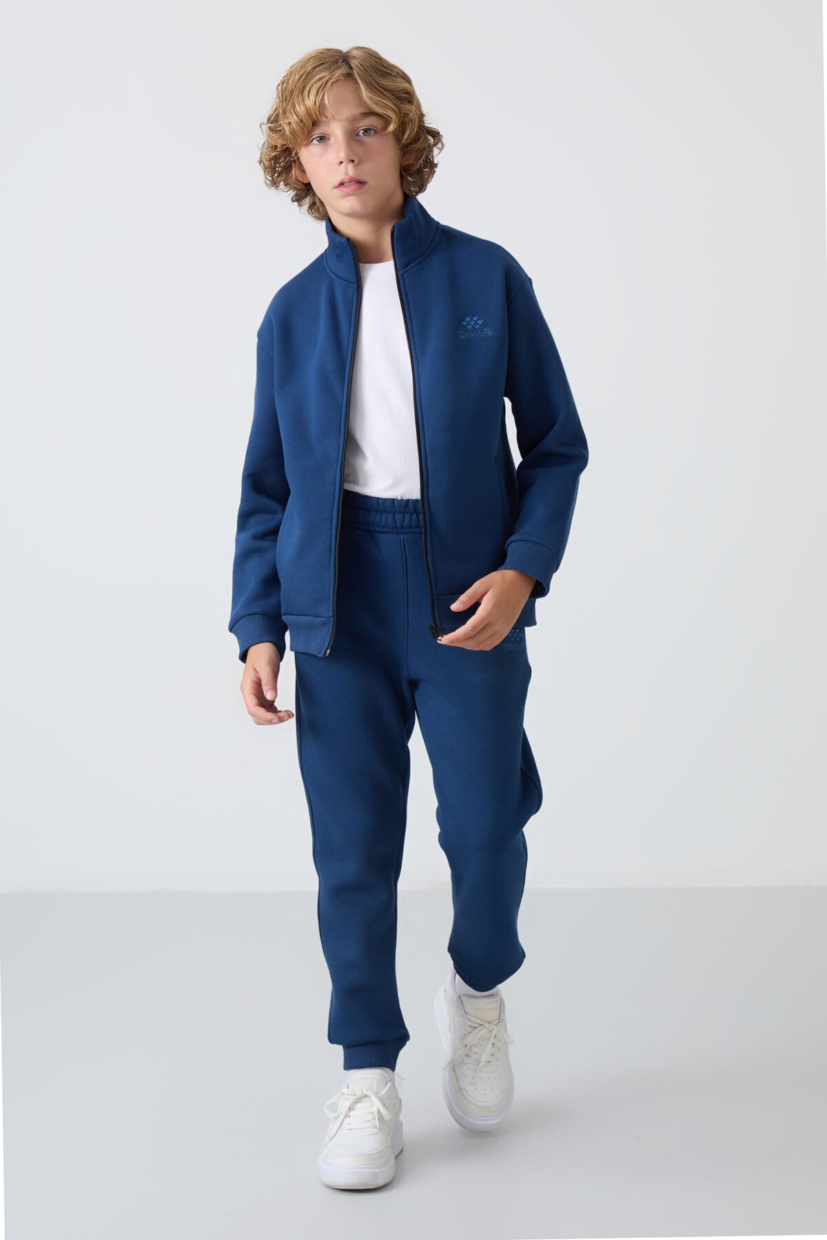 Parlament Pamuklu Kalın İçi Tüylü Standart Fit Nakışlı Erkek Çocuk Eşofman Takım - 11256