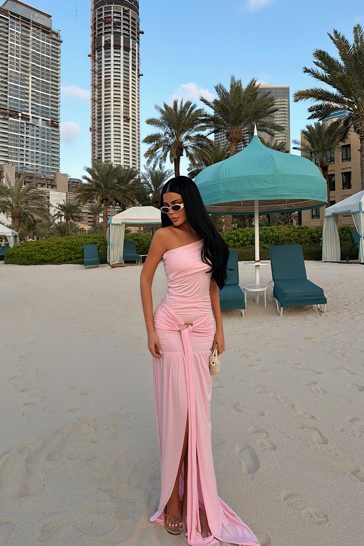Pembe Nicolette Uzun Yırtmaçlı Elbise ATE-4597