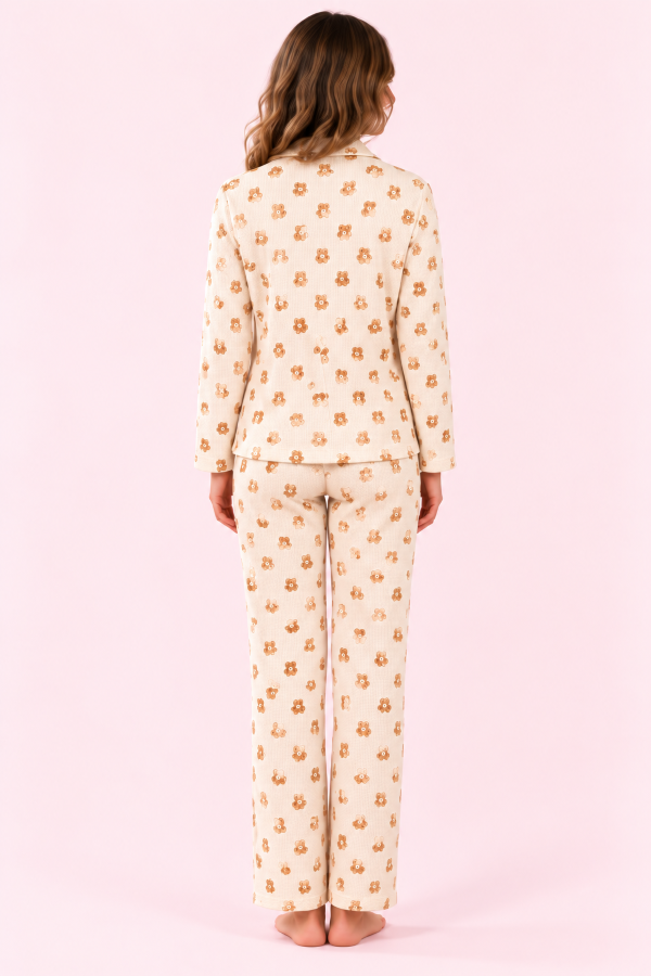 Kadın Ekru Ayıcık Desenli Önden Düğmeli Pijama Takımı