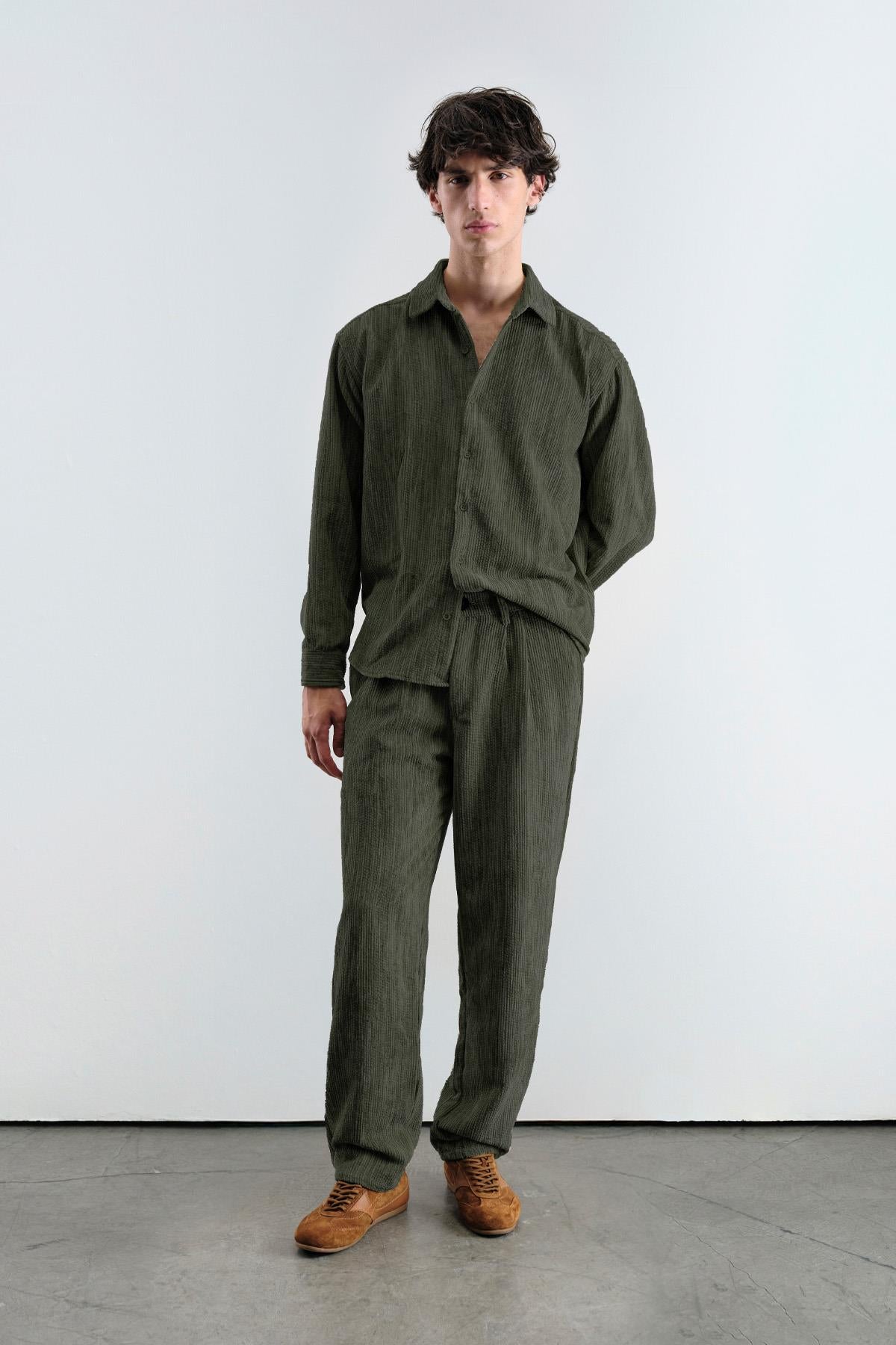 PİLİLİ KADİFE HAKİ PANTOLON