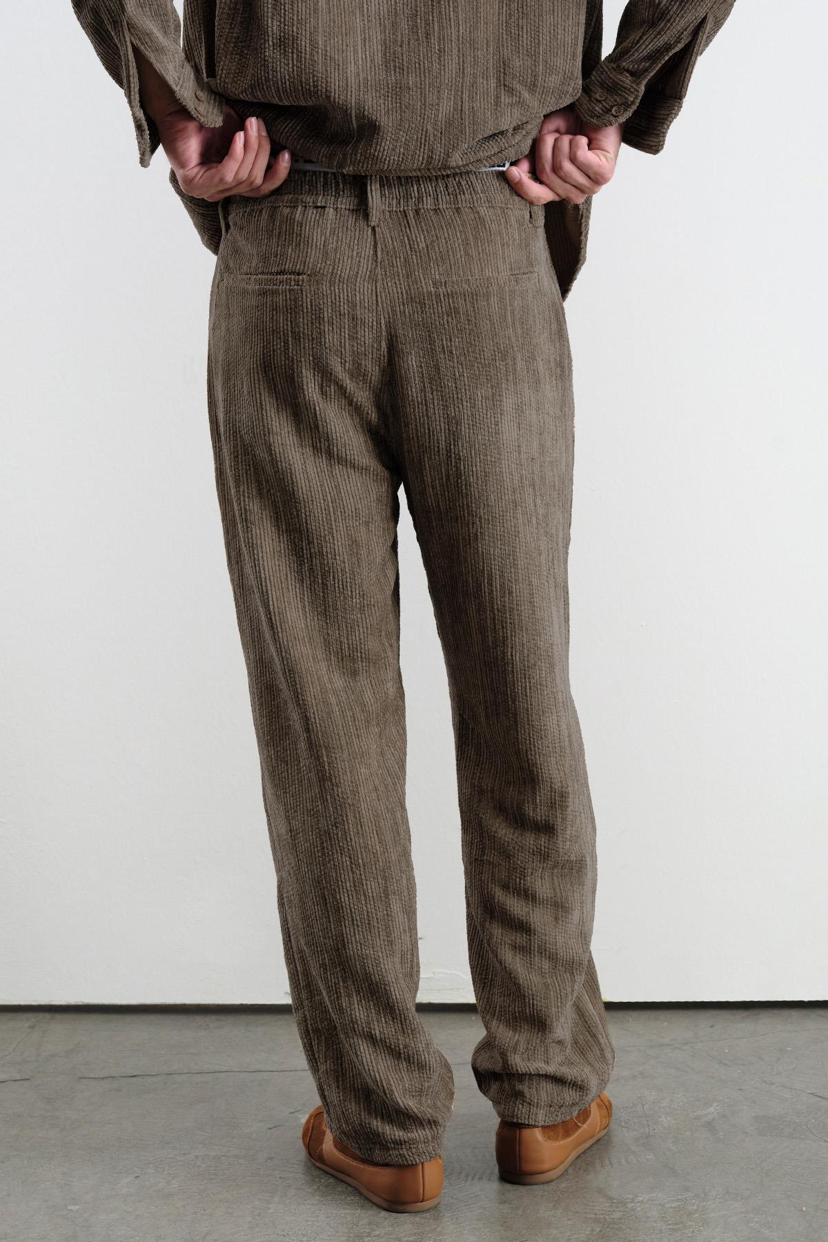 PİLİLİ KADİFE KAHVERENGİ PANTOLON