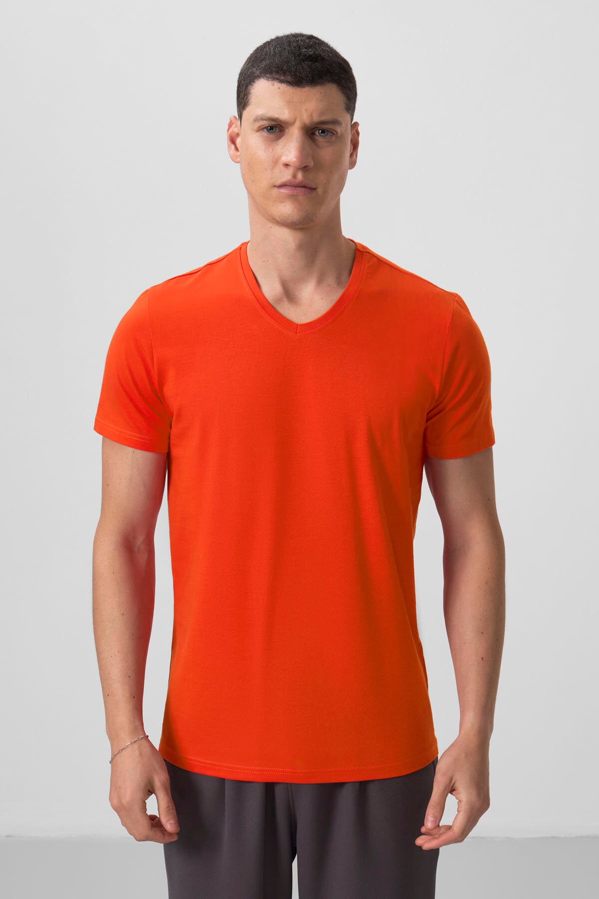 Portakal Basic Kısa Kol Standart Kalıp V Yaka Erkek T-Shirt - 87912