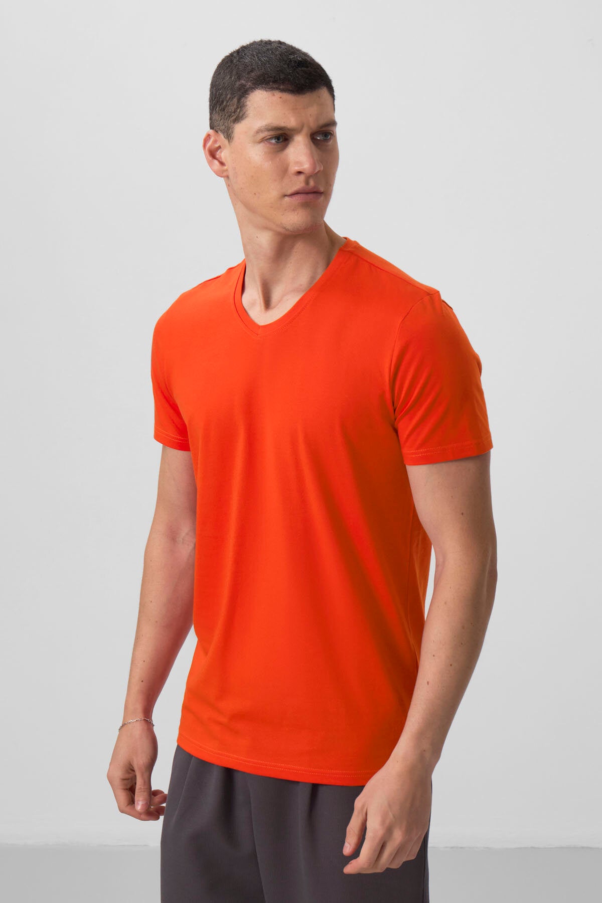 Portakal Basic Kısa Kol Standart Kalıp V Yaka Erkek T-Shirt - 87912