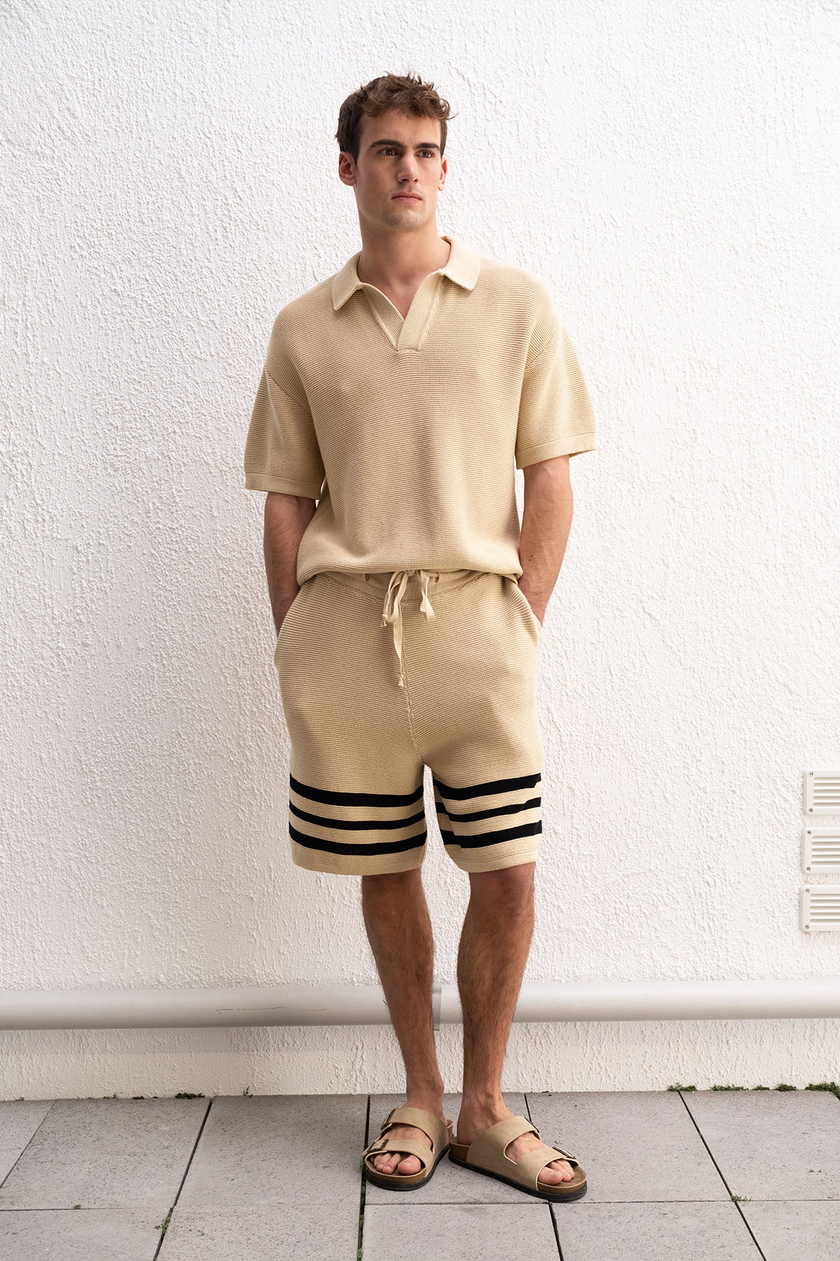 RAHAT KESİM POLO YAKA TRİKO BEJ T-SHIRT - BEJ L