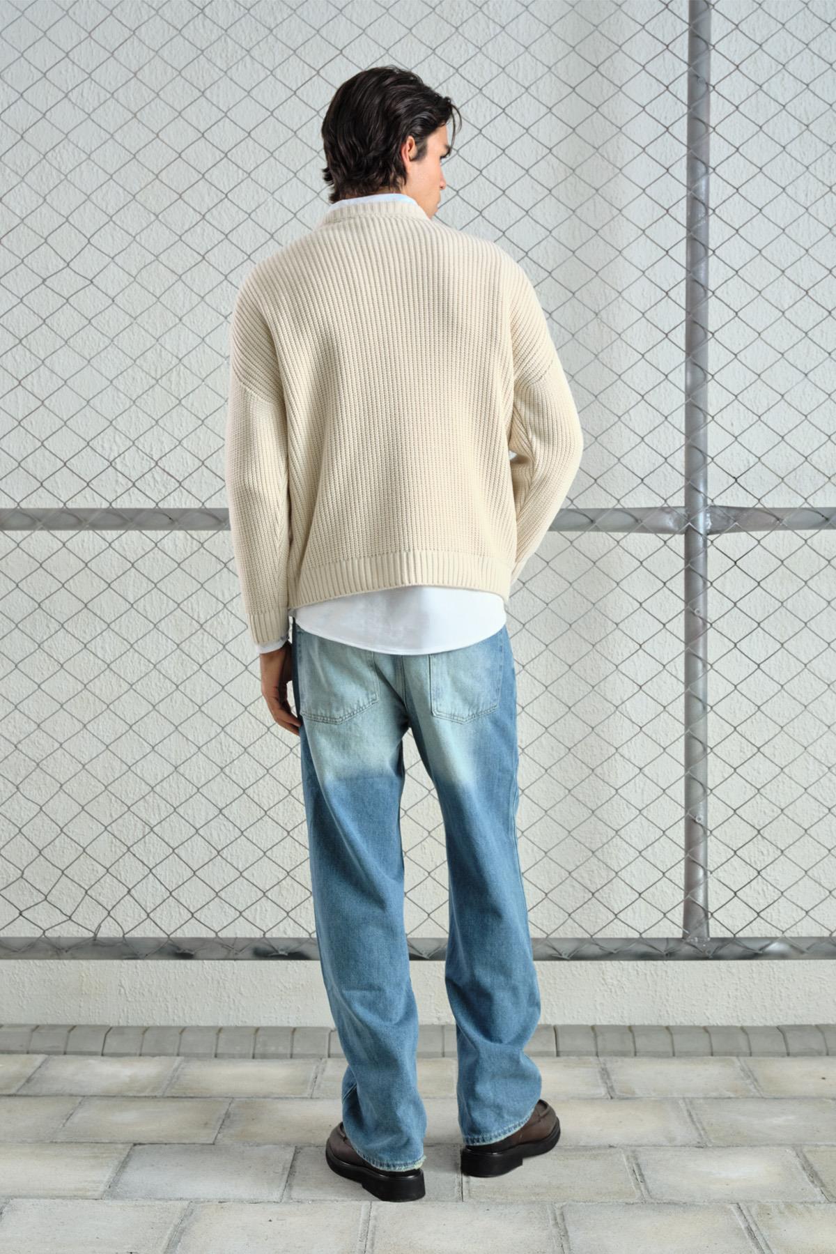 OVERSIZE DÖKÜMLÜ FİTİLLİ EKRU TRİKO KAZAK